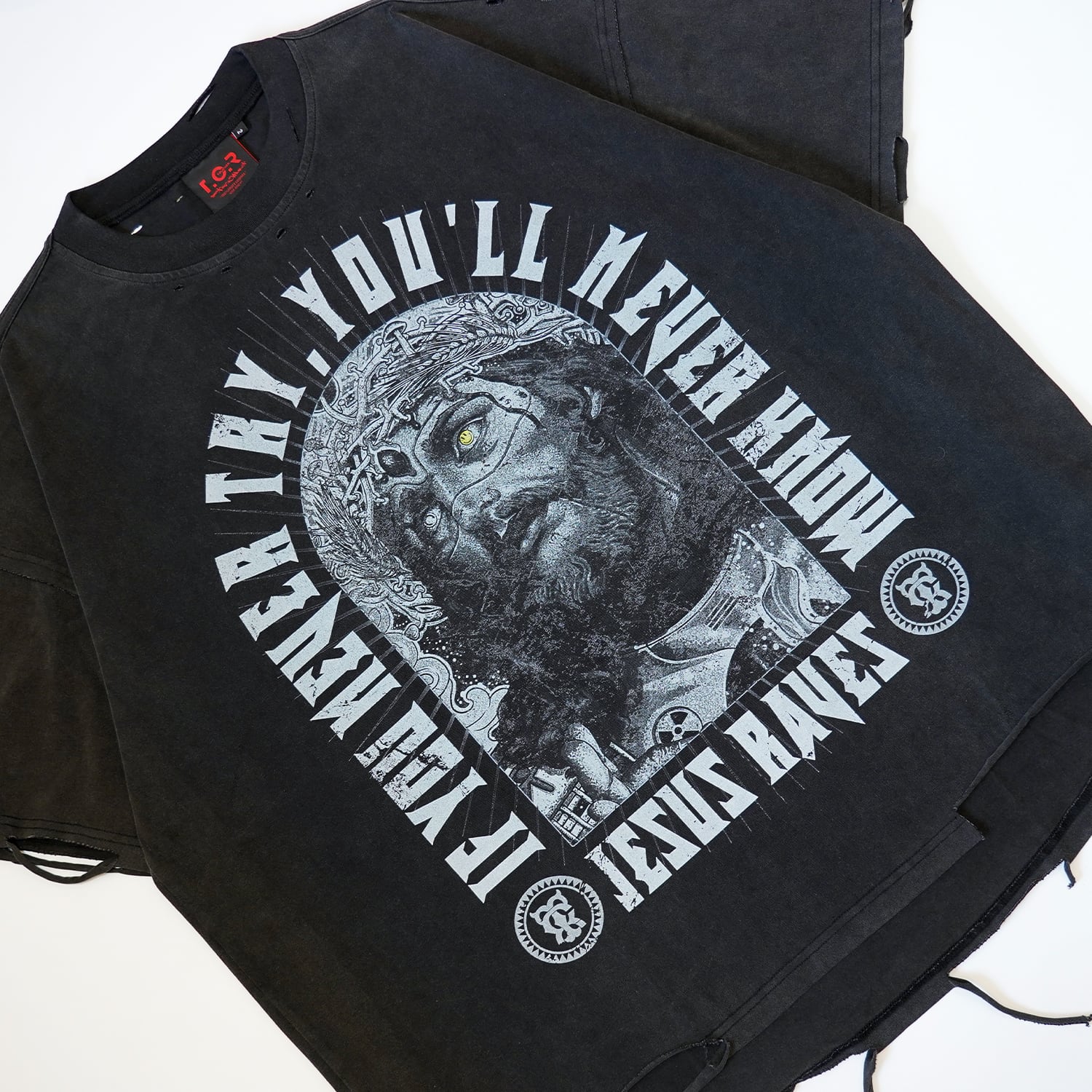 T.C.R JESUS RAVES  DISTRESSED S/S TEE - BLACK
