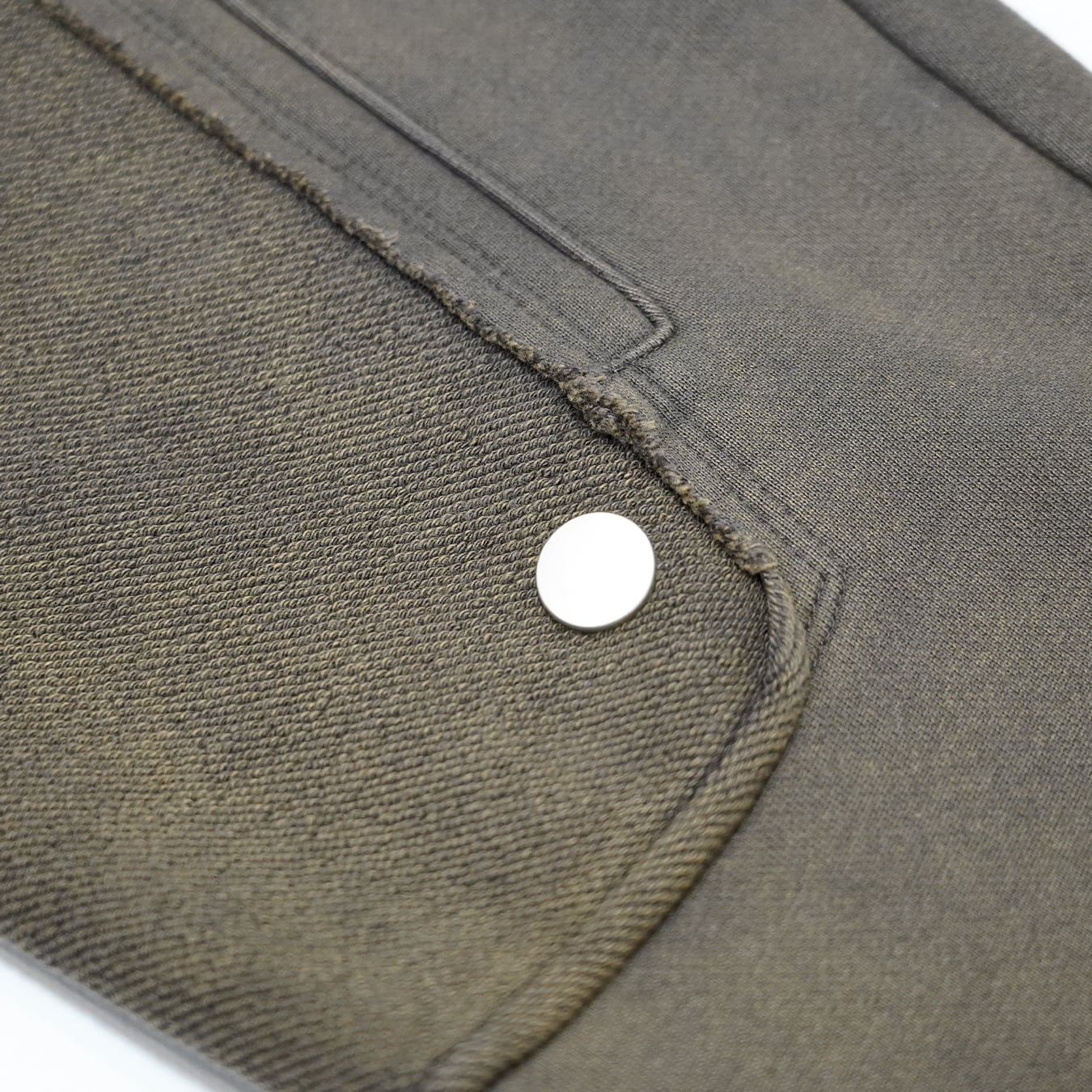 T.C.R DISTRESSED WASHED BAGGY SWEAT PANTS - KHAKI