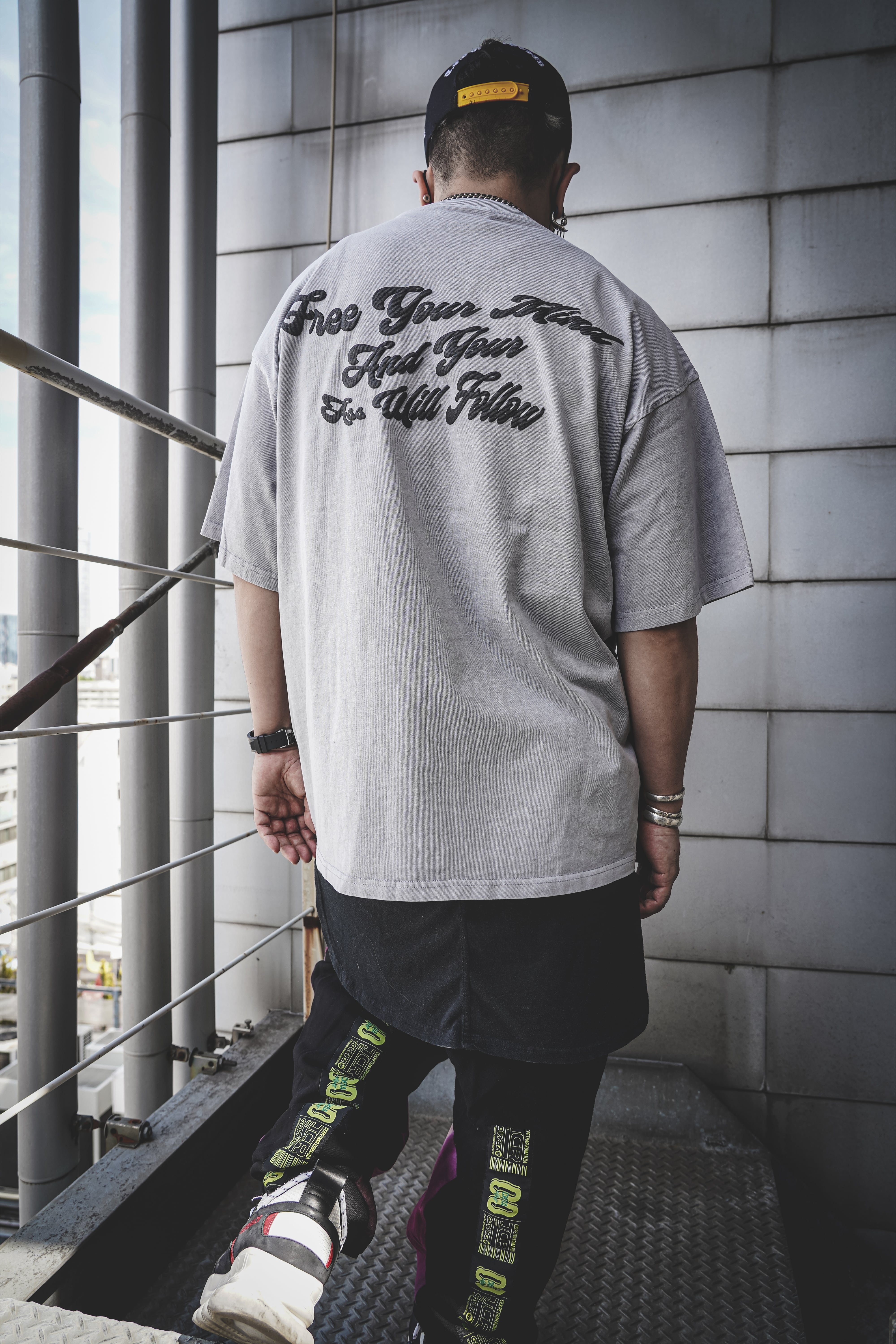 T.C.R MIND CONTROLLER WASHED S/S TEE - ASH GRAY