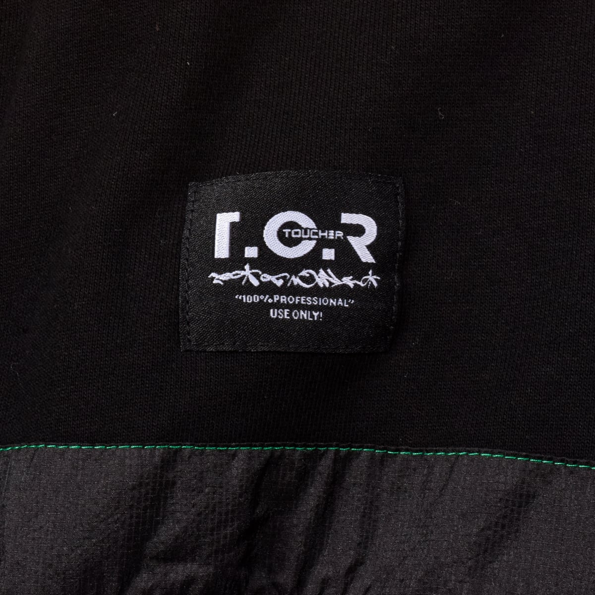 TCR ESSENTIAL TECH HOODIE  - GRAY/BLACK