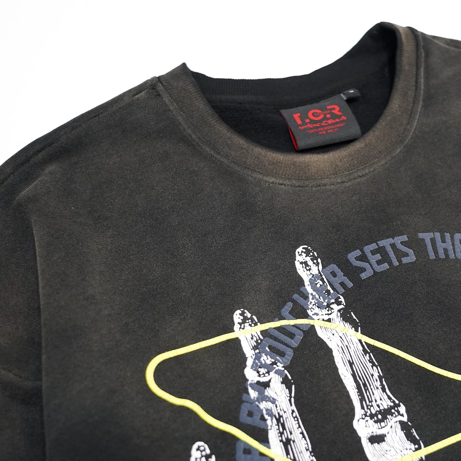 T.C.R IN MY HANDZ CREW NECK SWEAT SHIRT - BLACK