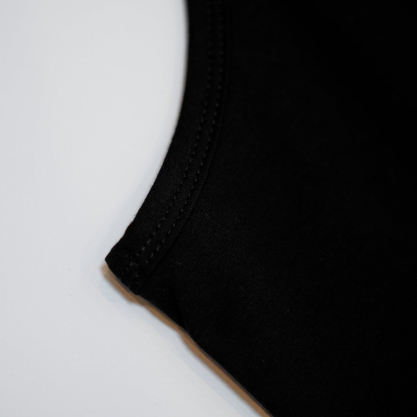 T.C.R RELAPSE LONG LINE INNER TANK TOP - BLACK