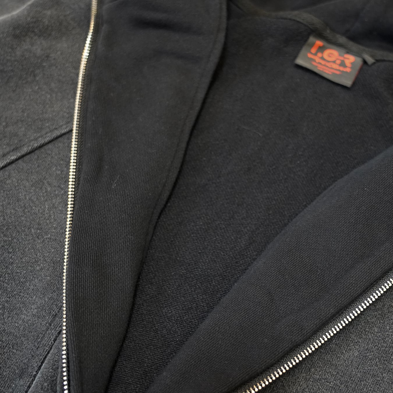 T.C.R DECONSTRUCTED WASHED ZIP-UP HOODIE - BLACK