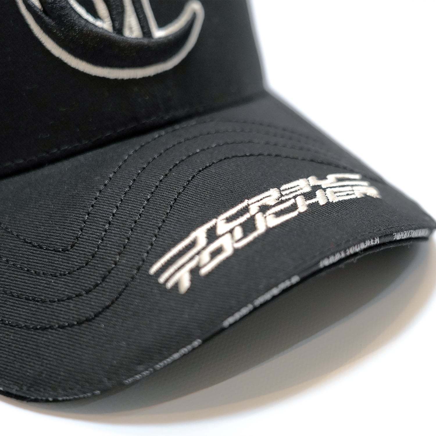 T.C.R  FREE YOUR MIND 6PANEL CAP - BLACK