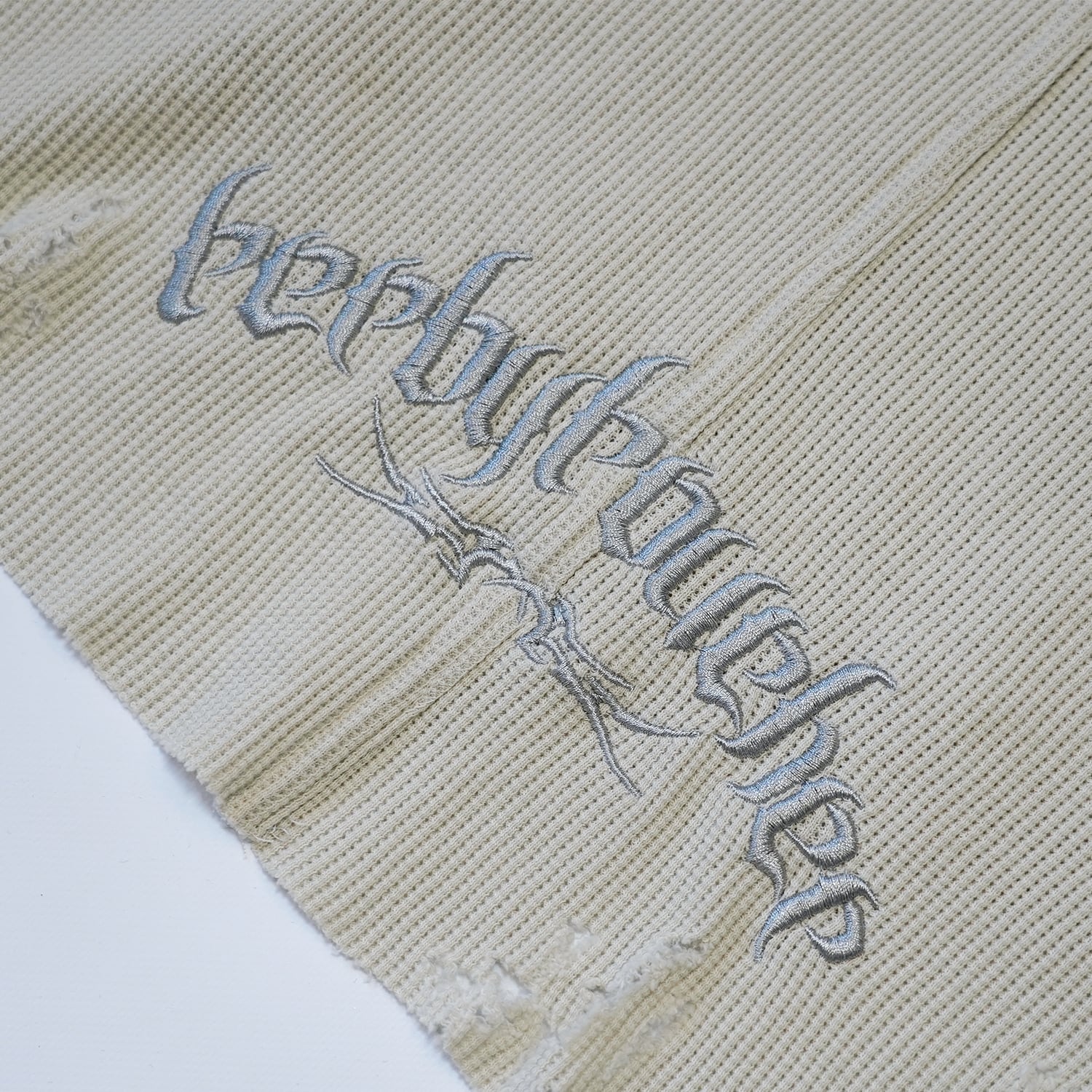 T.C.R DAMAGE INNER TANKTOP - IVORY