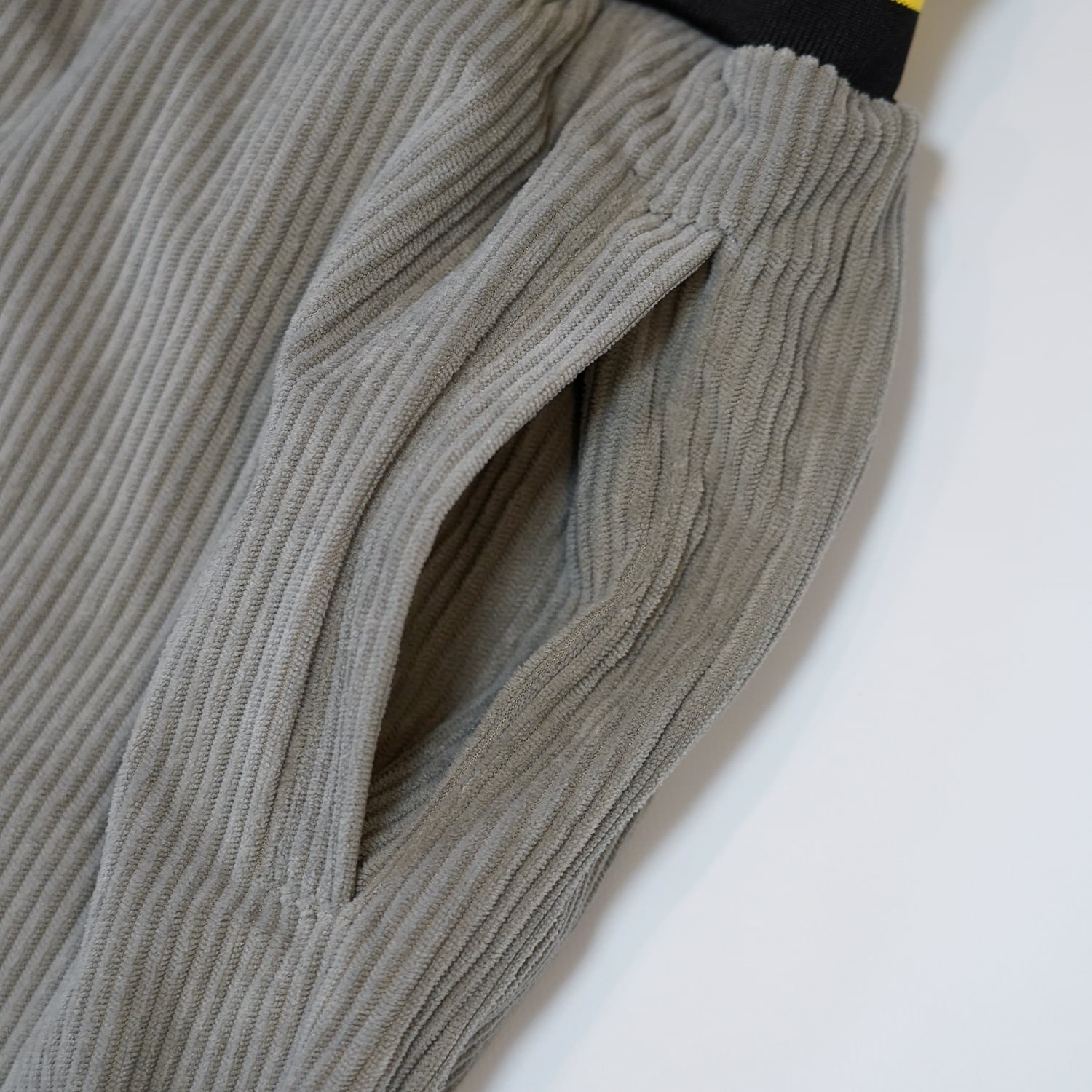 T.C.R CORDUROY WIDE EASY PANTS - GRAY