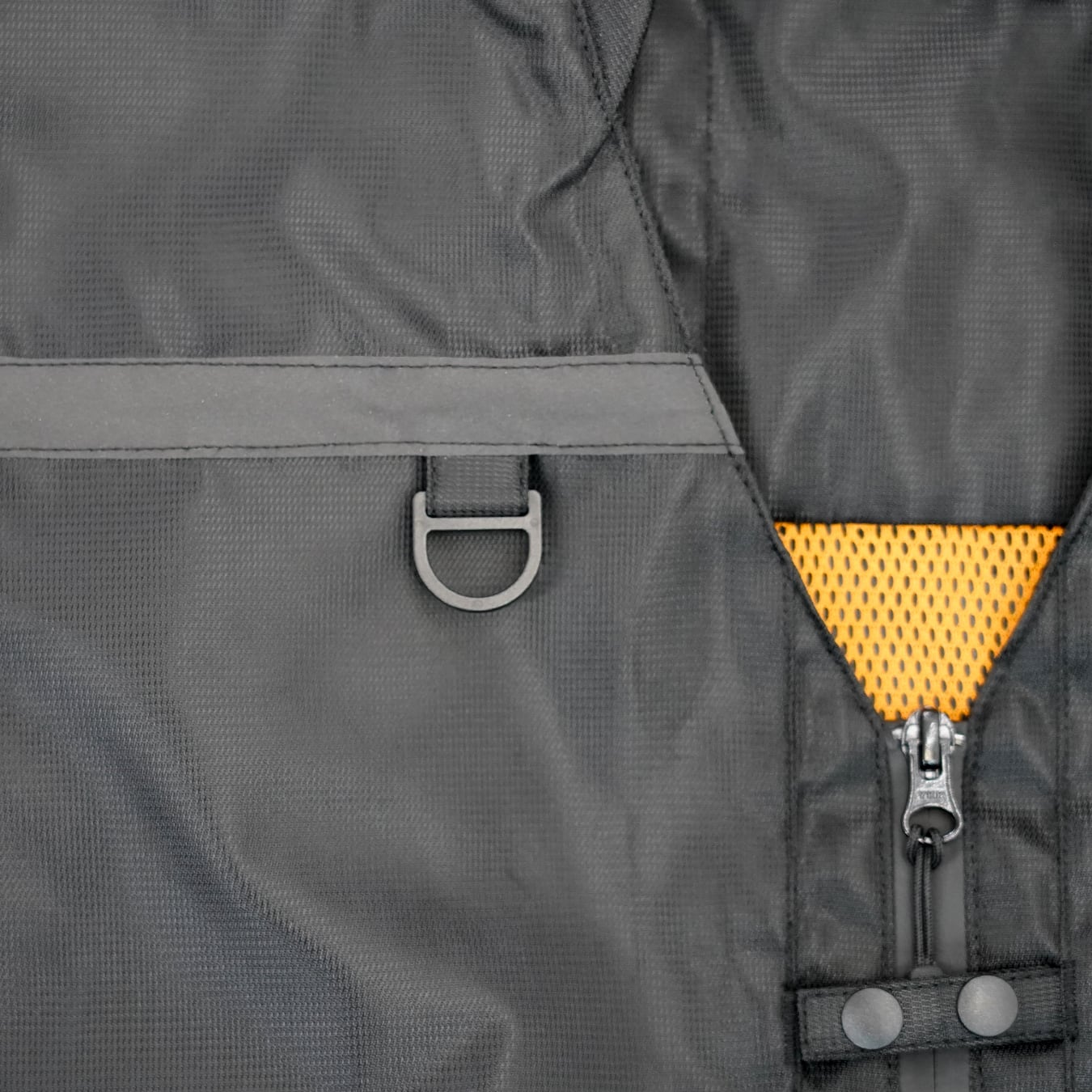 T.C.R WATERPROOF VENTURE VEST - BLACK / ORANGE