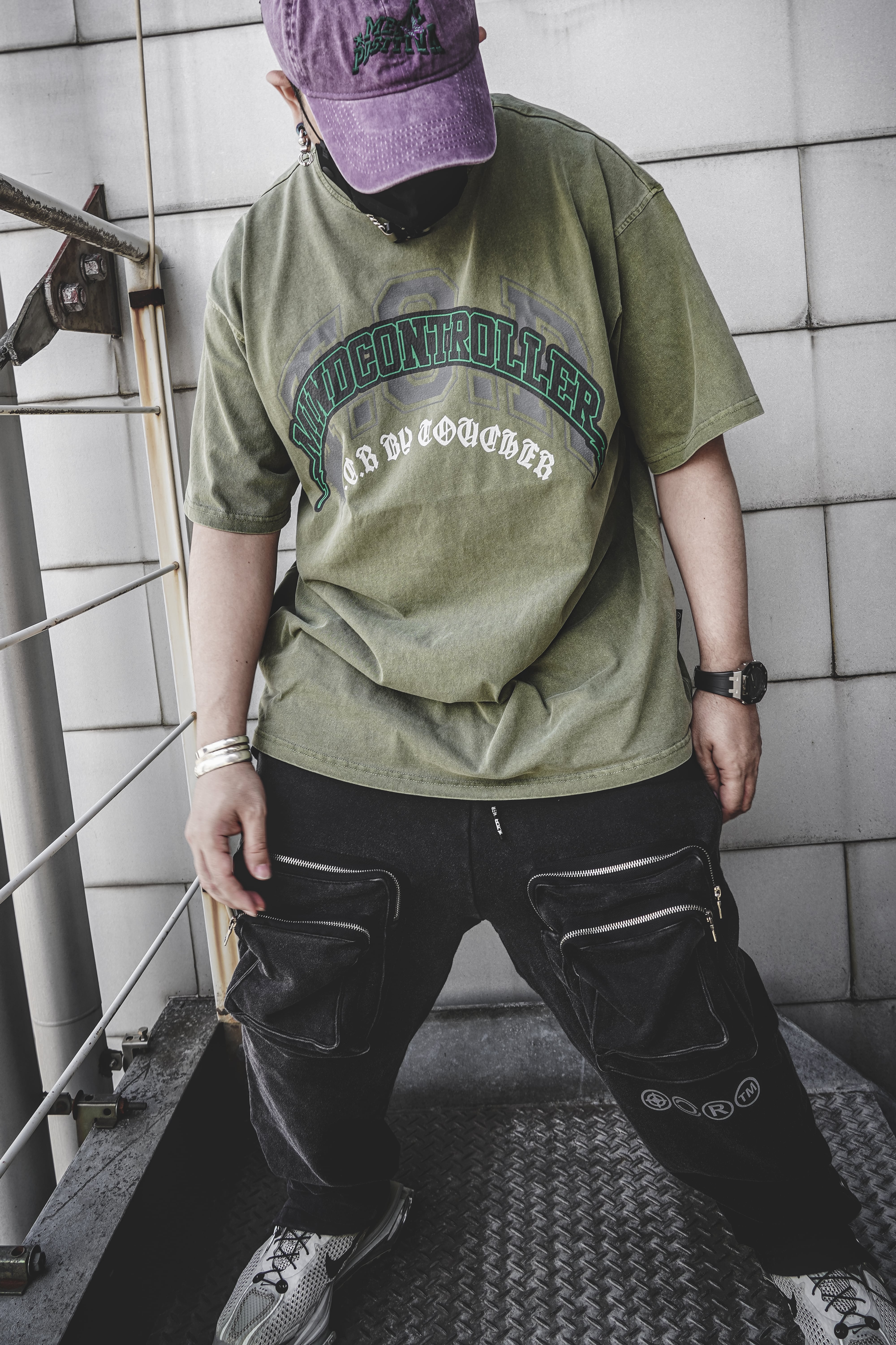 T.C.R MIND CONTROLLER WASHED S/S TEE - GRAY GREEN