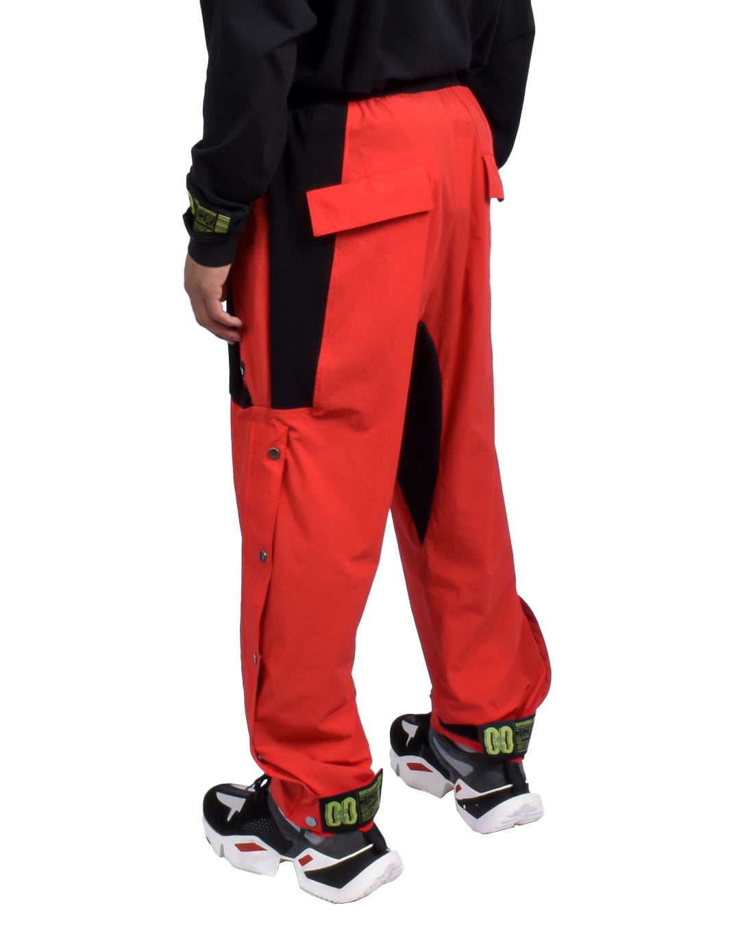 T.C.R EQUIPMENT SHELL JOGGER V3 - RED/BLACK