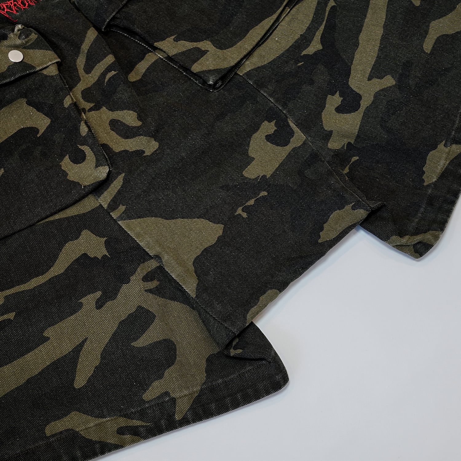 T.C.R RELAPSE MULTI POCKET SAROUEL CARGO SHORTS - CAMO