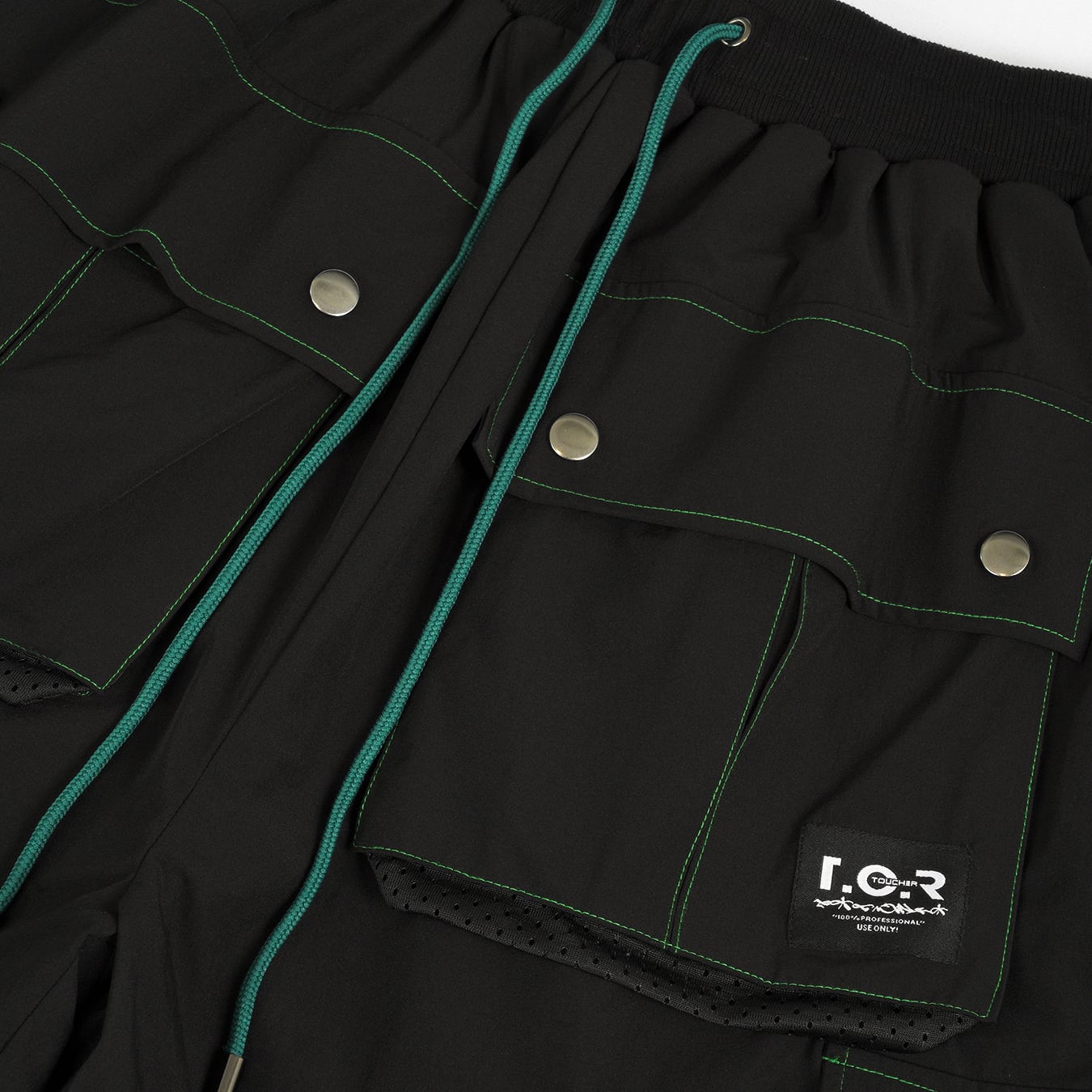 T.C.R EQUIPMENT SHELL SHORTS V3 - BLACK/GREEN