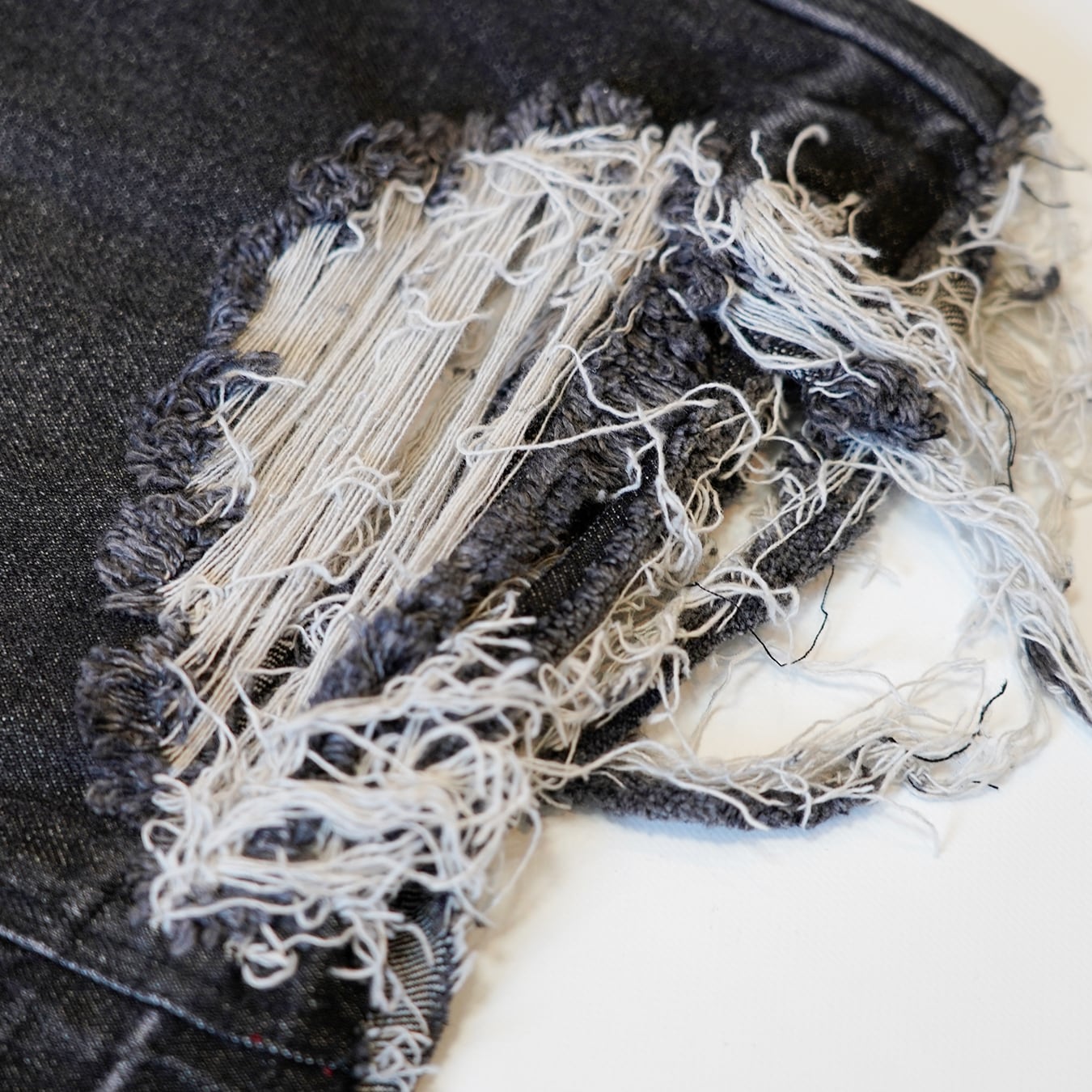 T.C.R DESTROYED PANEL DENIM SHORTS - BLACK