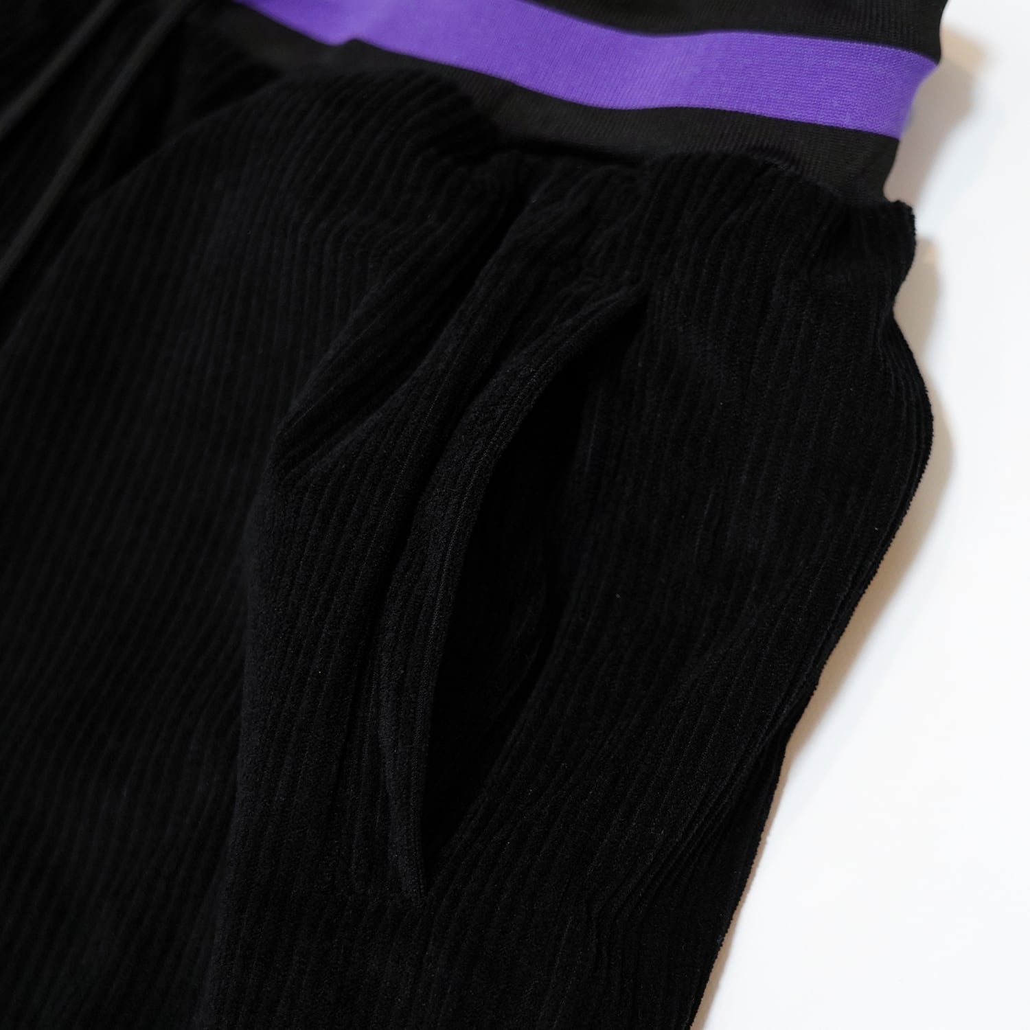 T.C.R CORDUROY WIDE EASY PANTS - BLACK