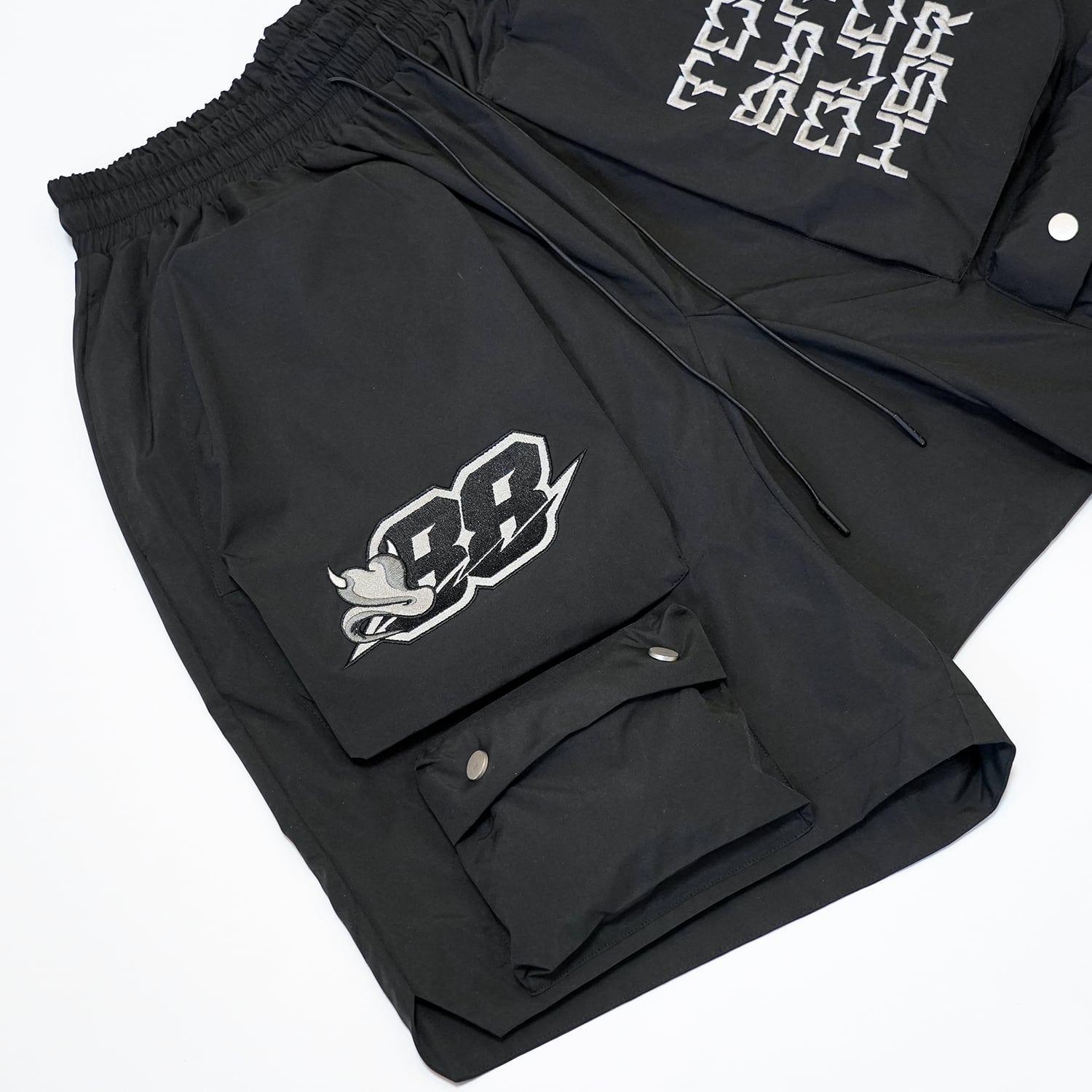 T.C.R RELAPSE MULTI POCKET SAROUEL CARGO SHORTS - BLACK