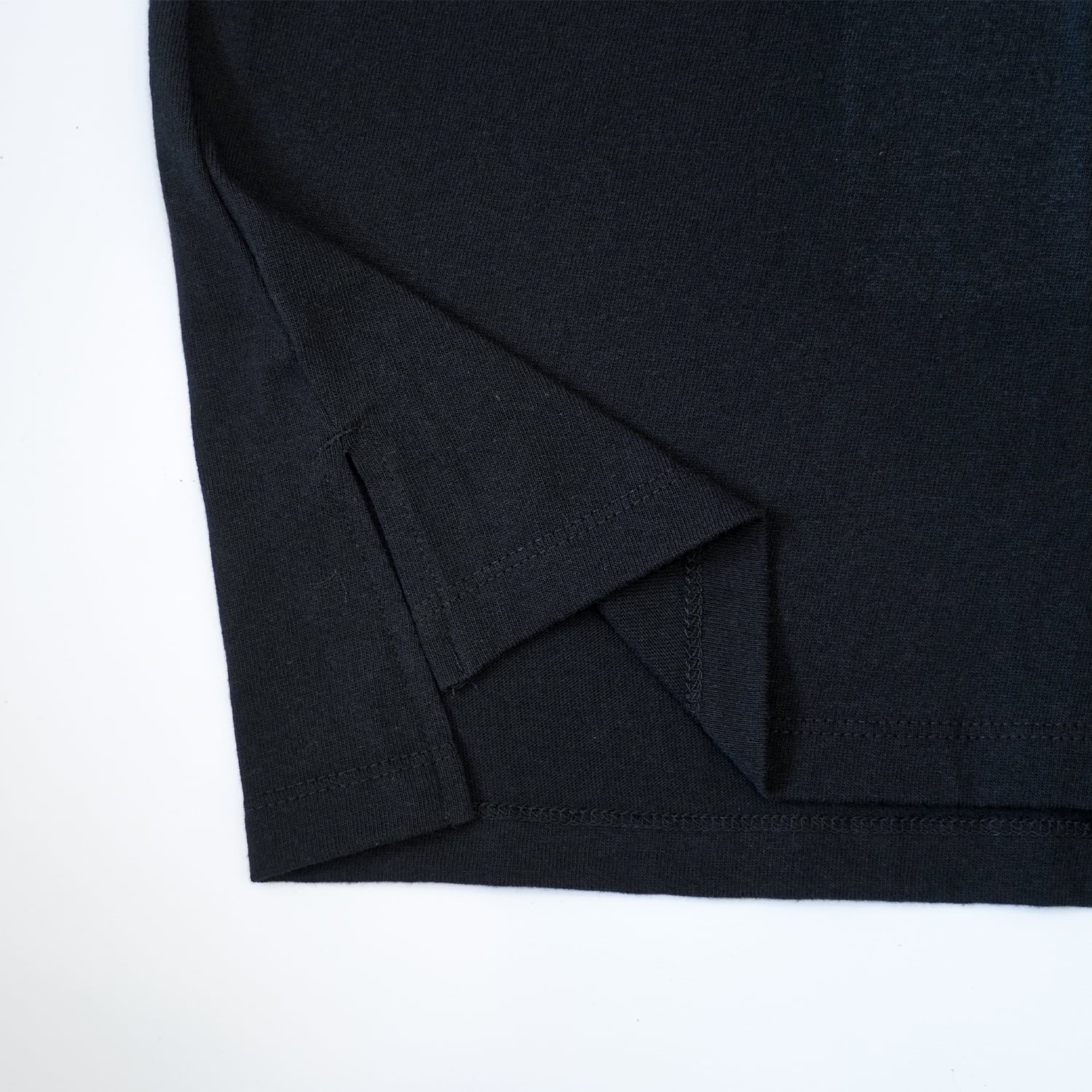 T.C.R MUSHROOM WIDE FIT S/S TEE - BLACK