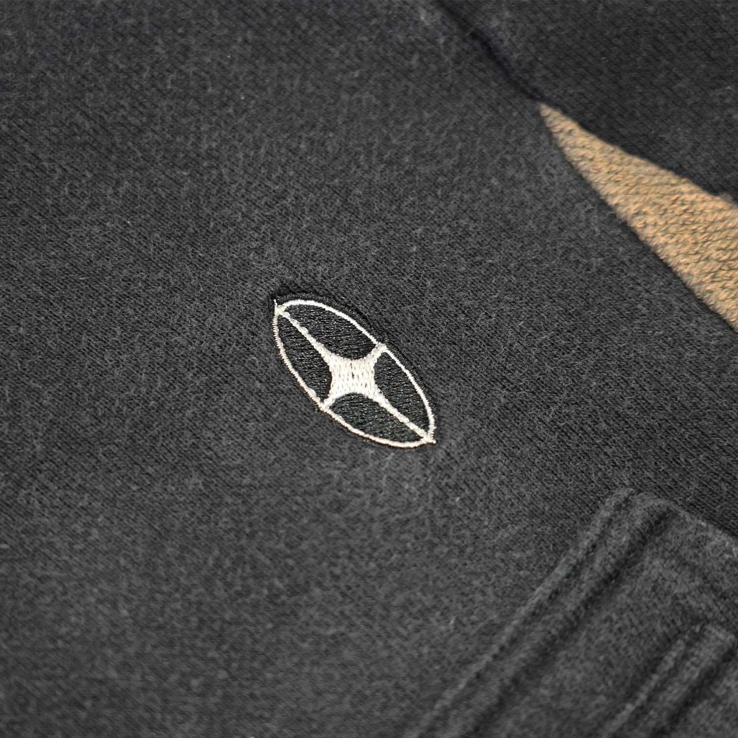 T.C.R ?DARK RIDER ZIP-UP HOODIE - BLACK