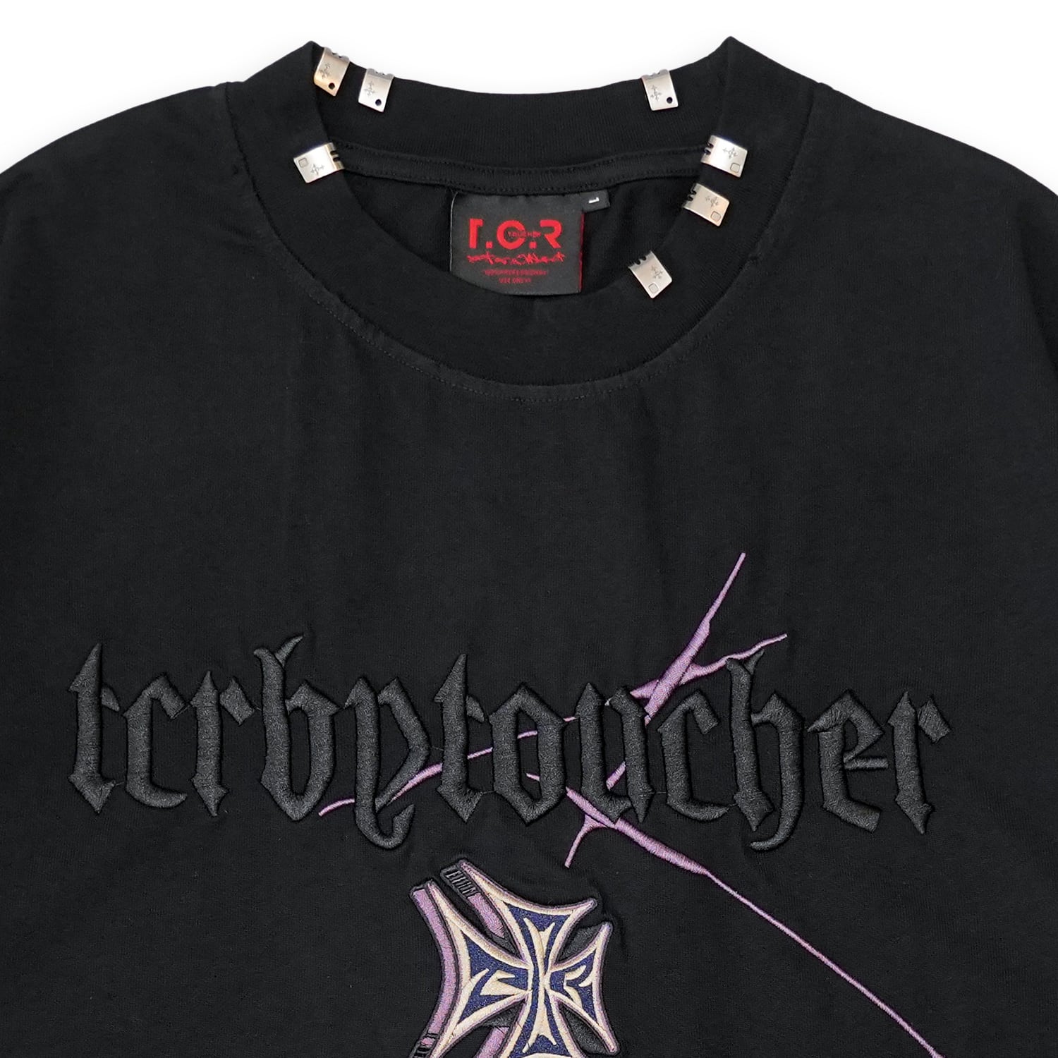 T.C.R CROSS LOGO DAMAGE S/S TEE - BLACK