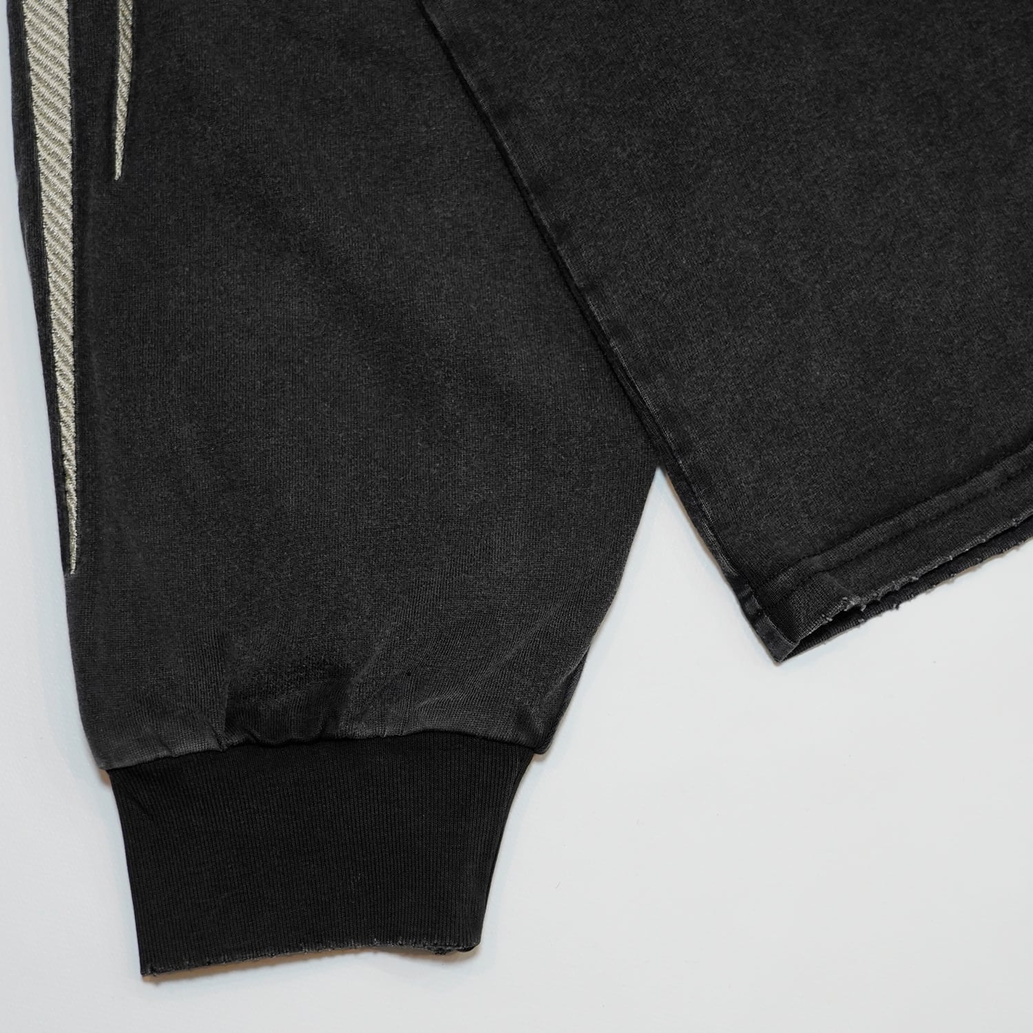 T.C.R FORCE AWAKENING L/S TEE - BLACK
