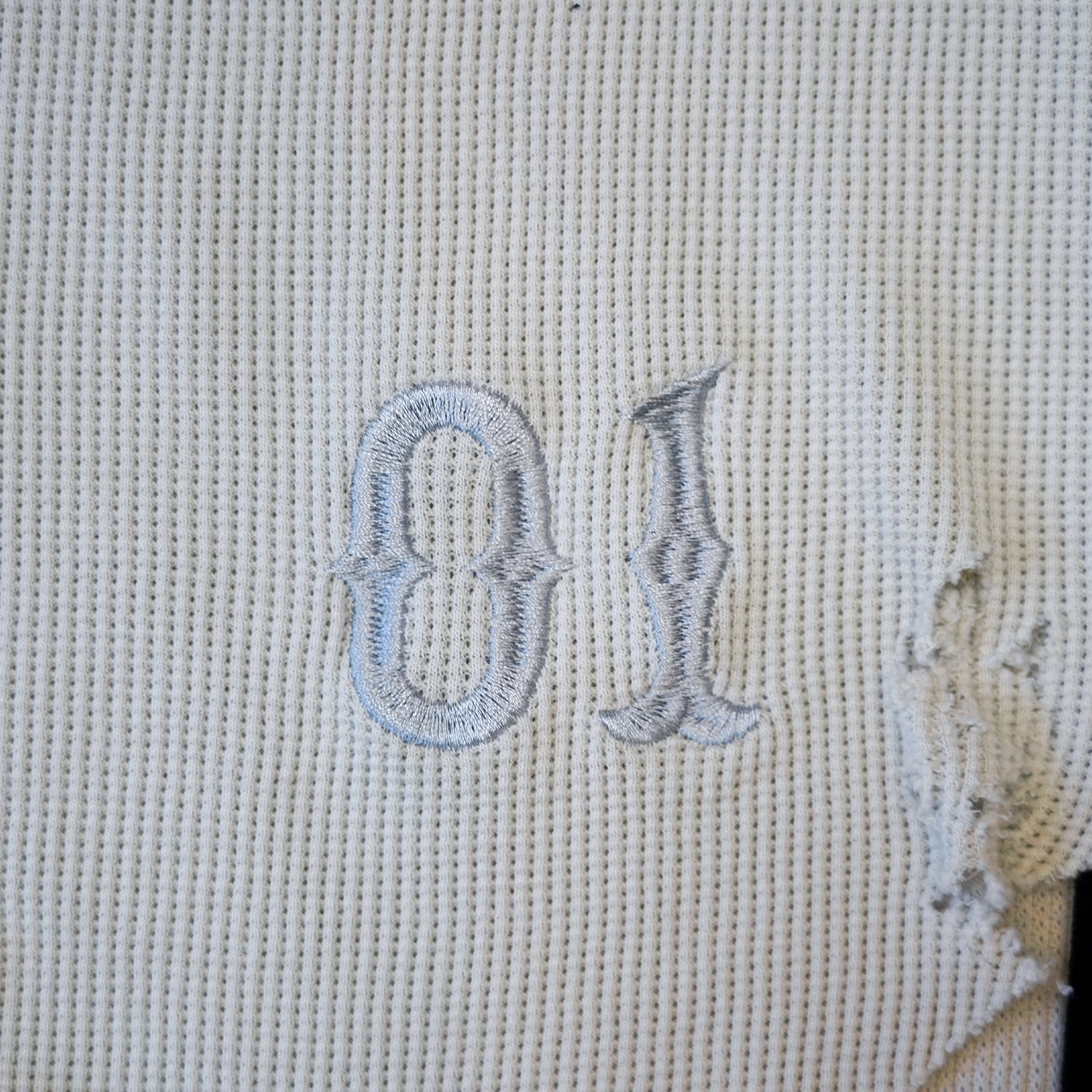 T.C.R DAMAGE INNER TANKTOP - IVORY