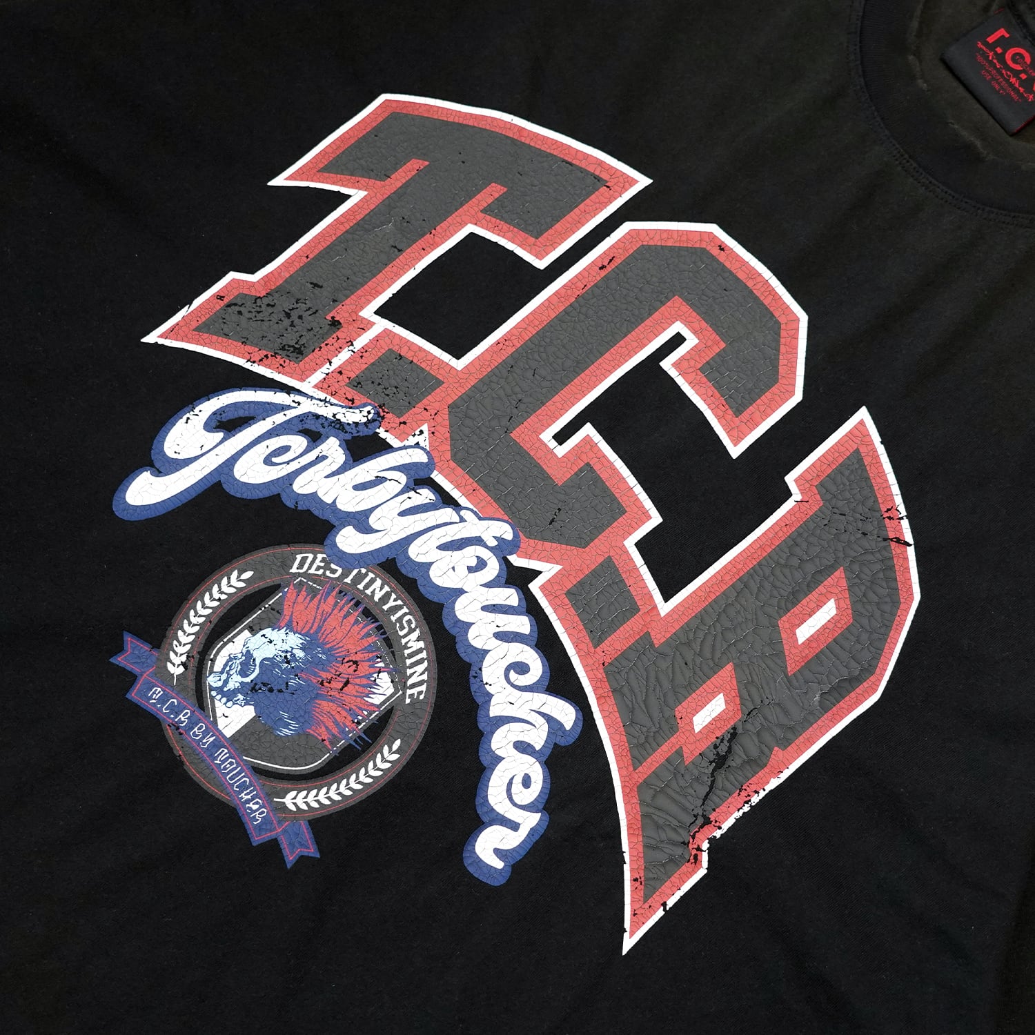T.C.R COLLEGE LOGO CROPPED WASH S/S TEE - RED / BLACK
