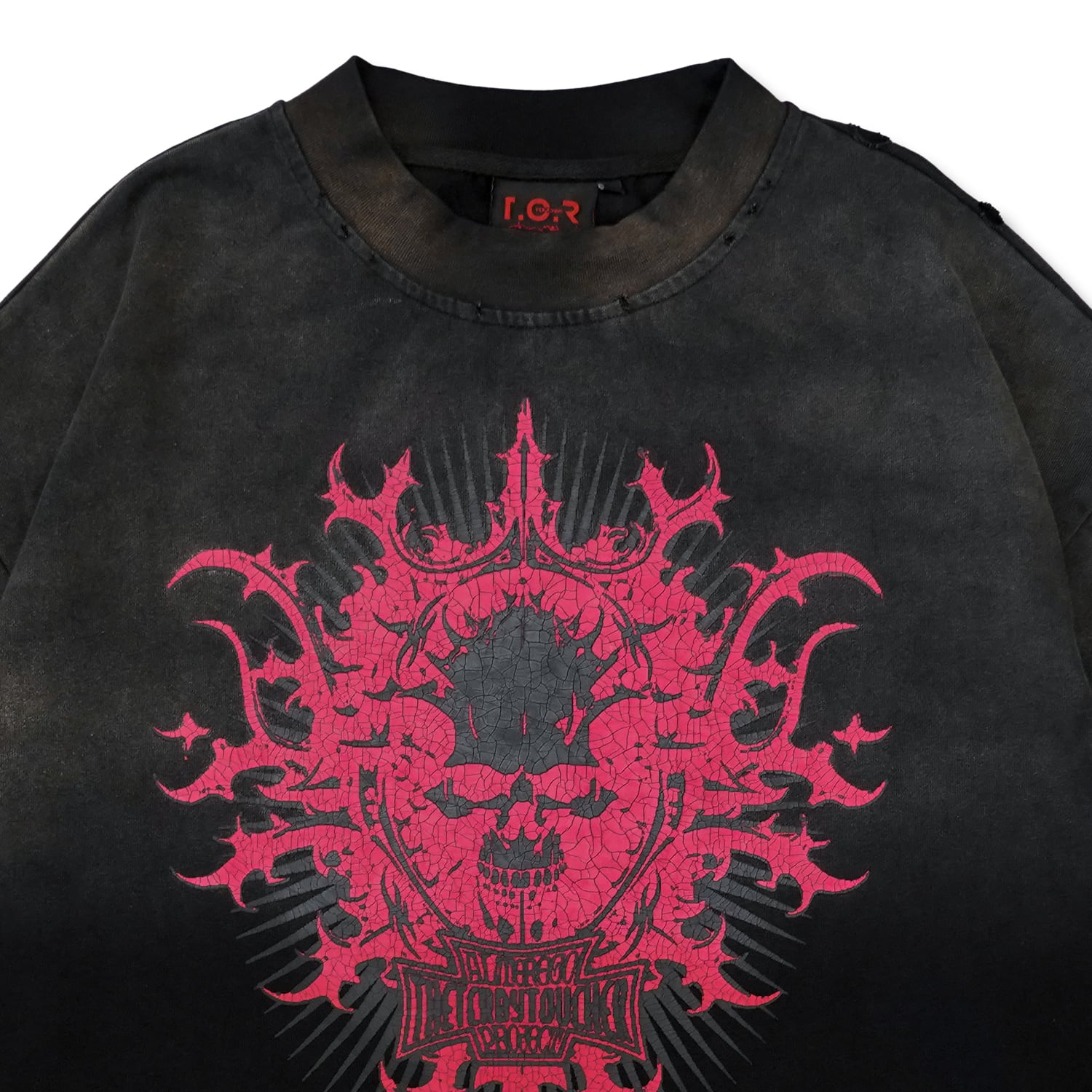 T.C.R TRIBAL SKULL EMBLEM FADED L/S TEE - BLACK
