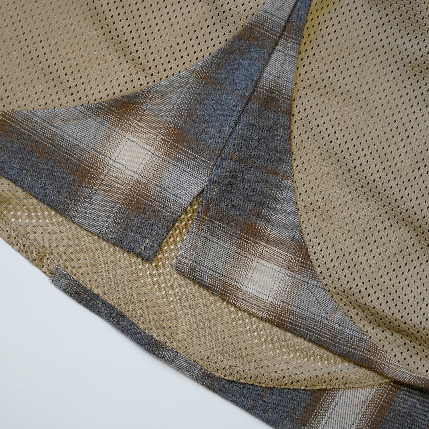 T.C.R TEMPTING MESH SHIRTS - KHAKI