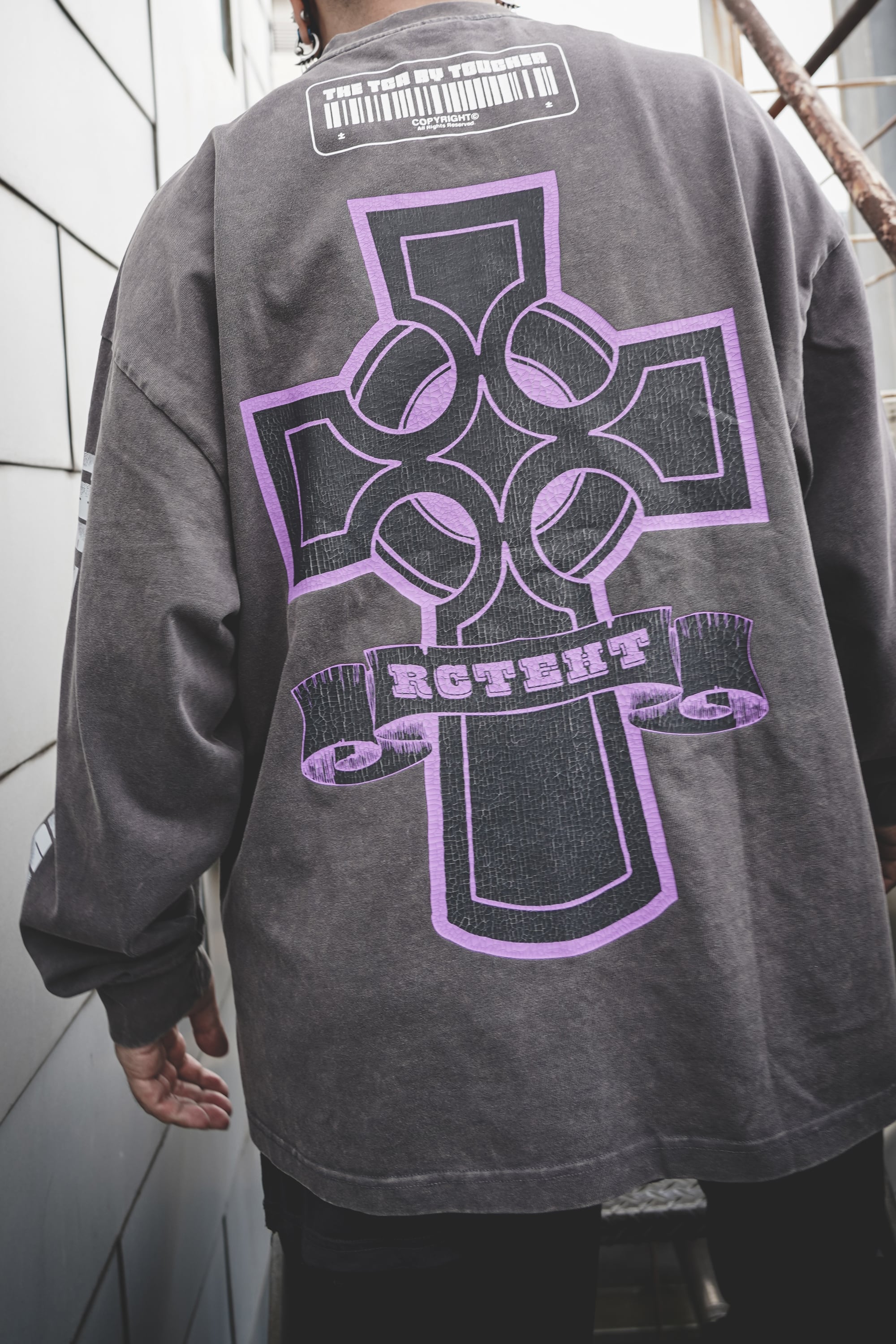 T.C.R JESUS CROSS L/S TEE - OLD GRAY