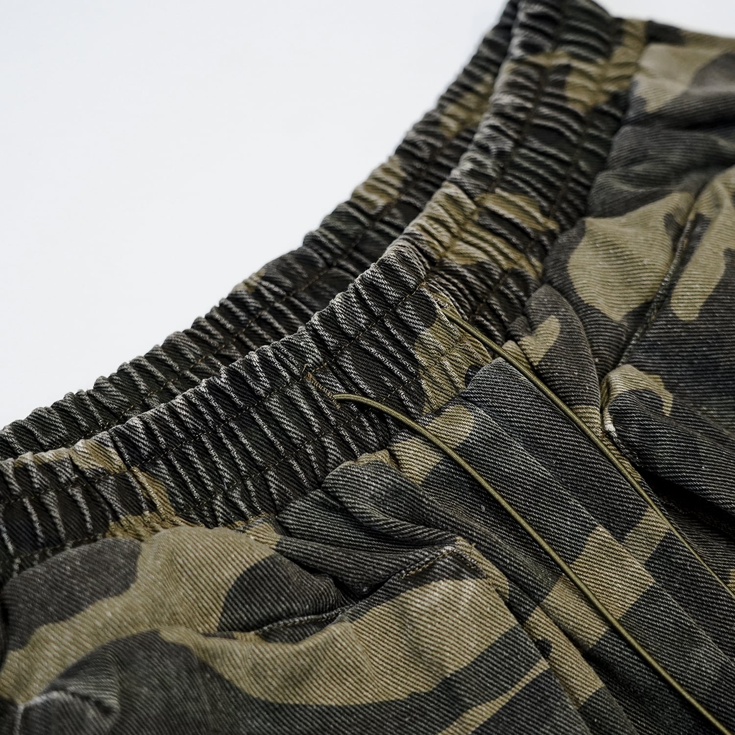 T.C.R RELAPSE MULTI POCKET SAROUEL CARGO SHORTS - CAMO