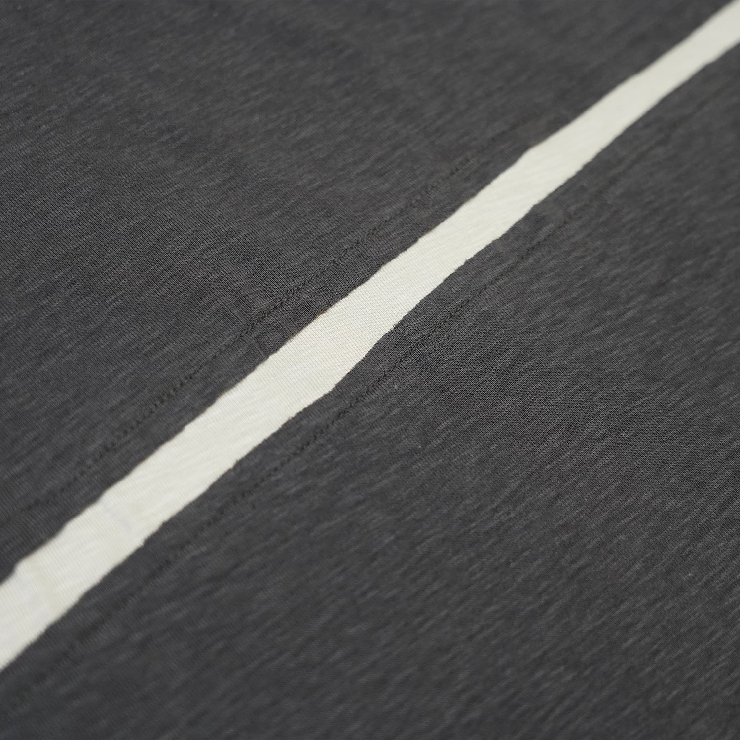 T.C.R LIQUID LOGO DOLMAN S/S TEE - GRAY
