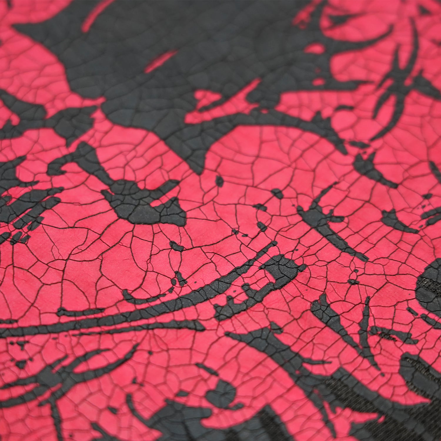 T.C.R TRIBAL SKULL EMBLEM FADED L/S TEE - BLACK