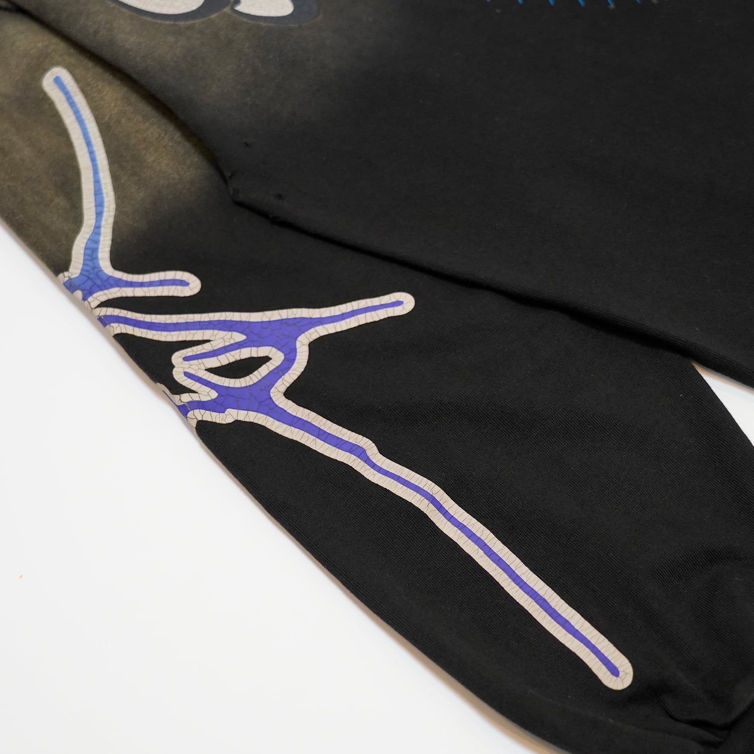 T.C.R Y.O.L.O. FADED L/S TEE - BLACK