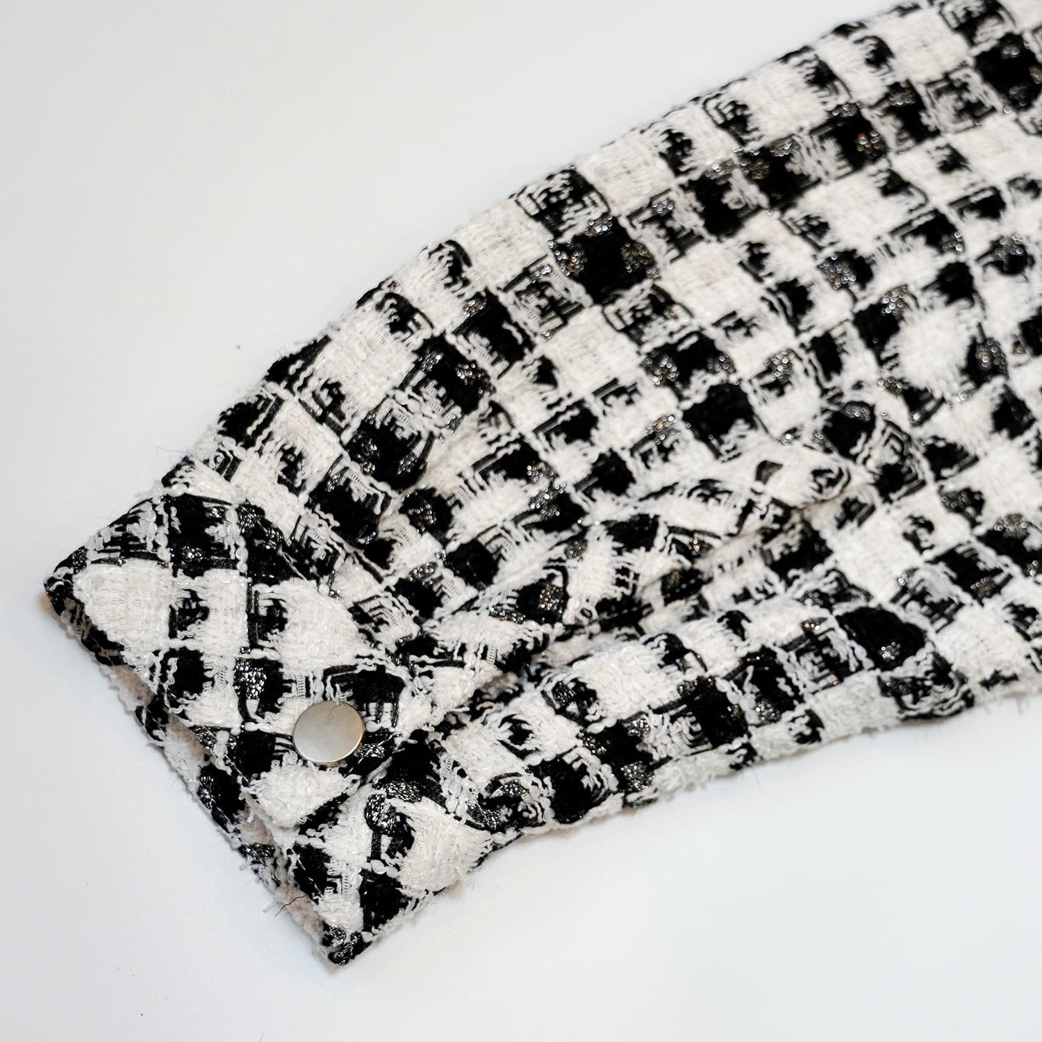 T.C.R MONOGRAM LOGO TWEED SHIRTS JACKET - BLACK / WHITE