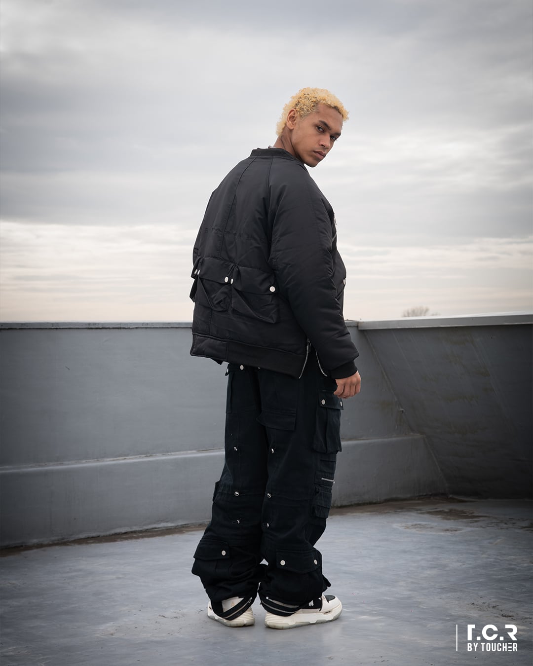 T.C.R MA-1 PADDED BOMBER JACKET - BLACK