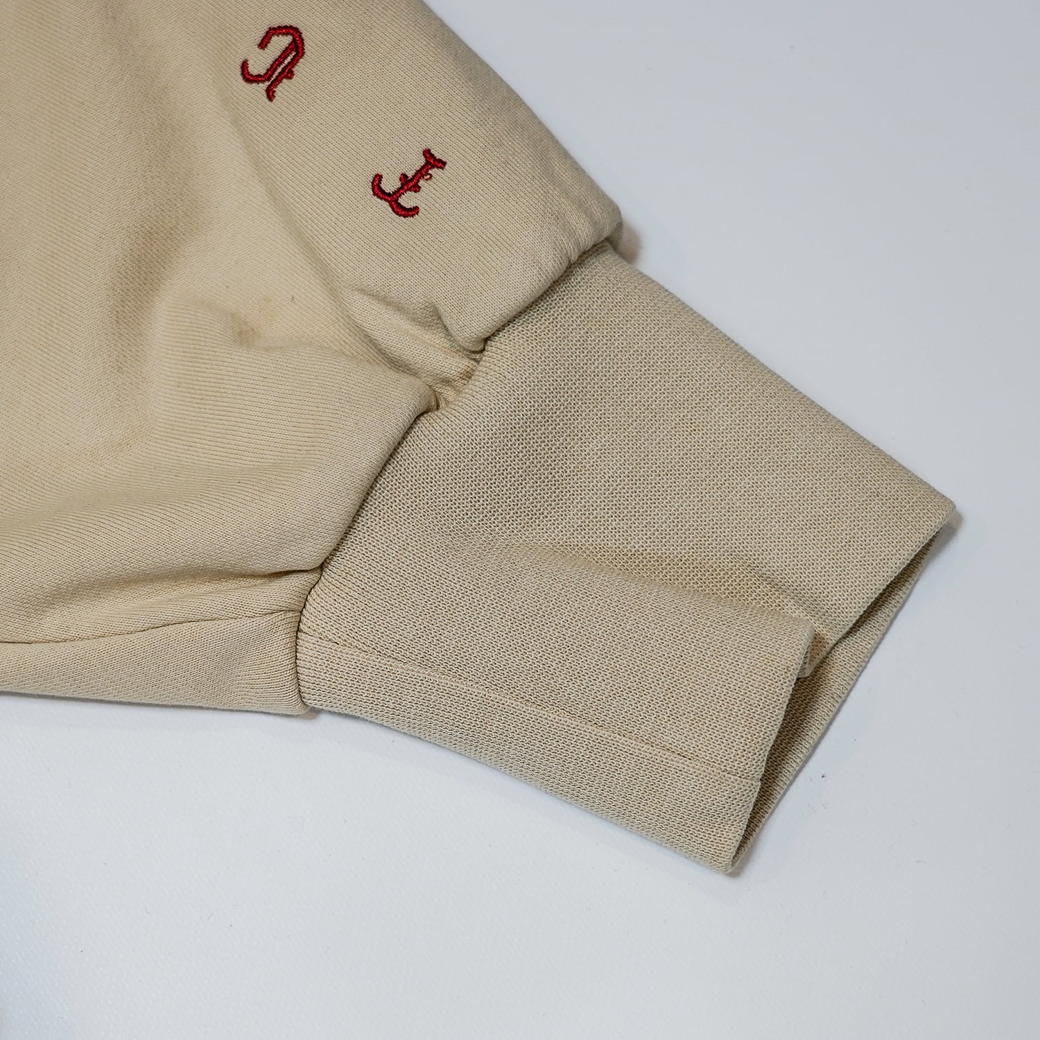 T.C.R DISTINY CROPPED DAMAGE HOODIE - SAND