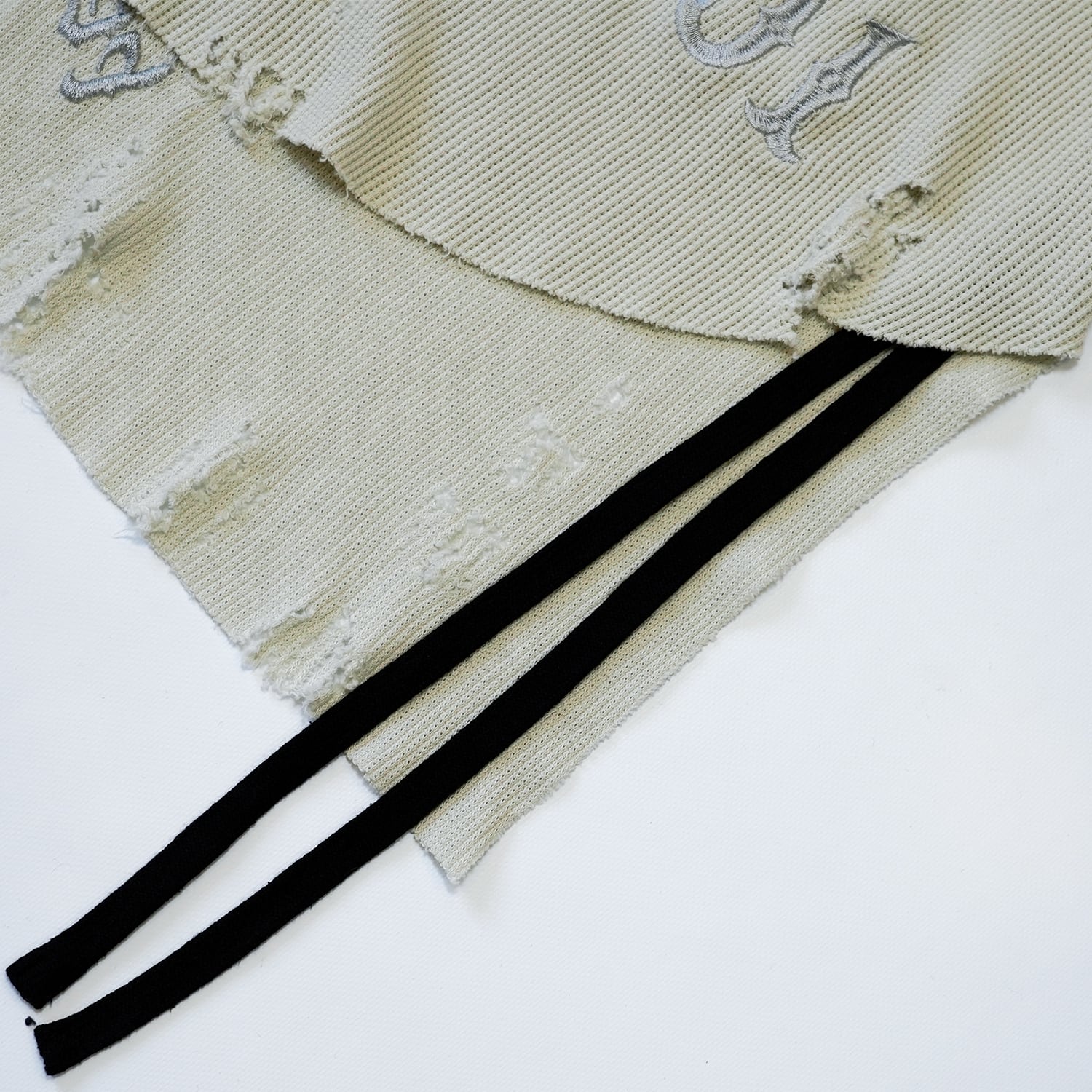 T.C.R DAMAGE INNER TANKTOP - IVORY