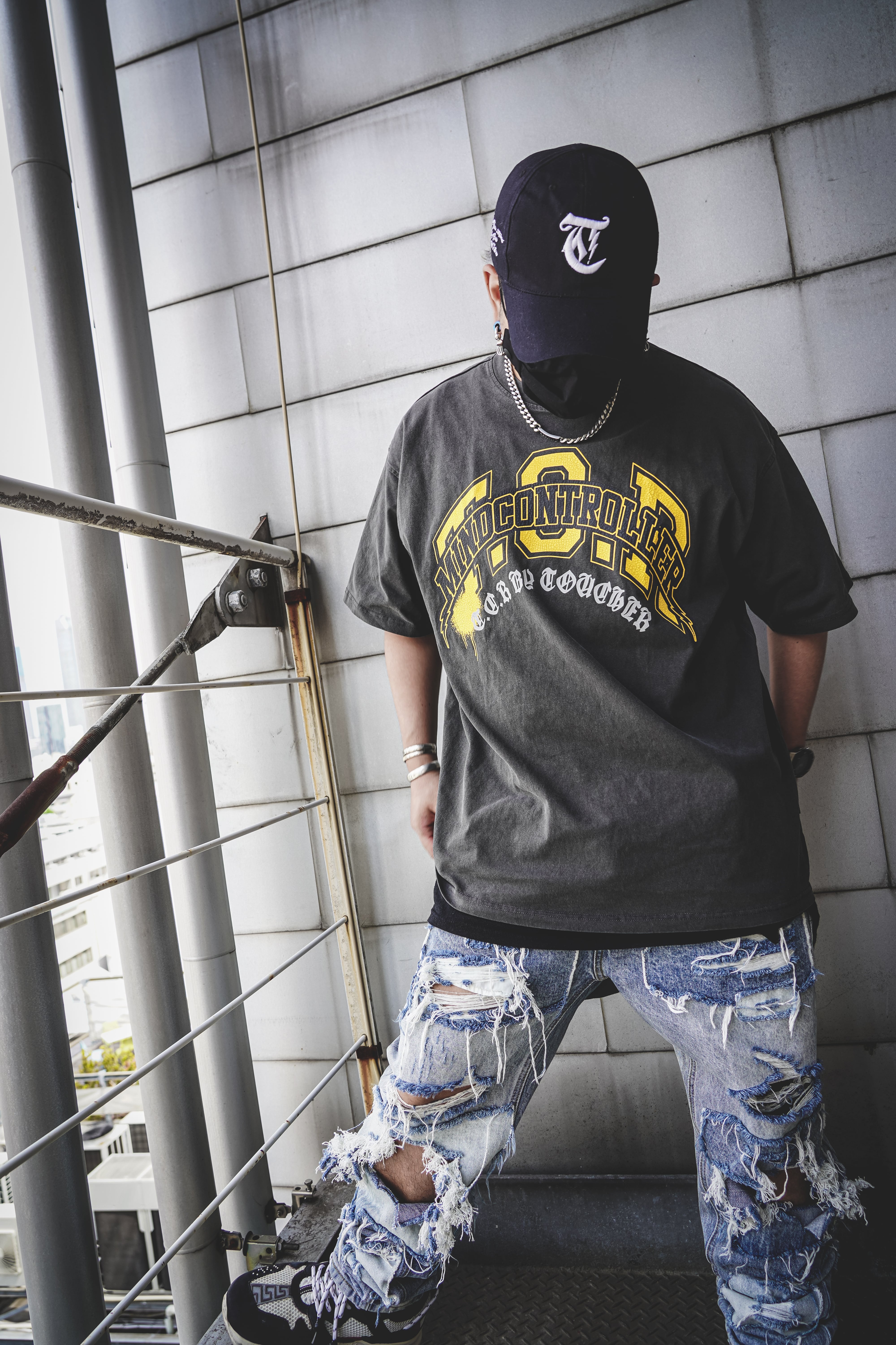 T.C.R MIND CONTROLLER WASHED S/S TEE - DARK GRAY