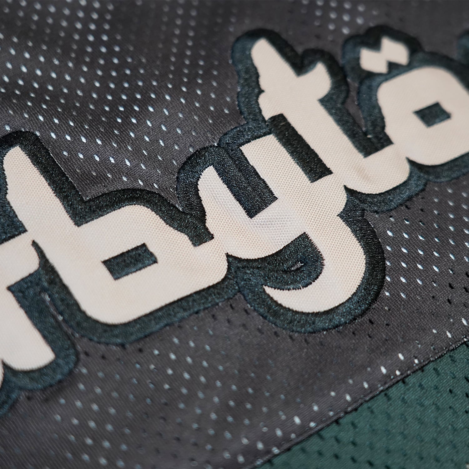 T.C.R MITTERNACHT MESH GAME JERSEY - GREEN