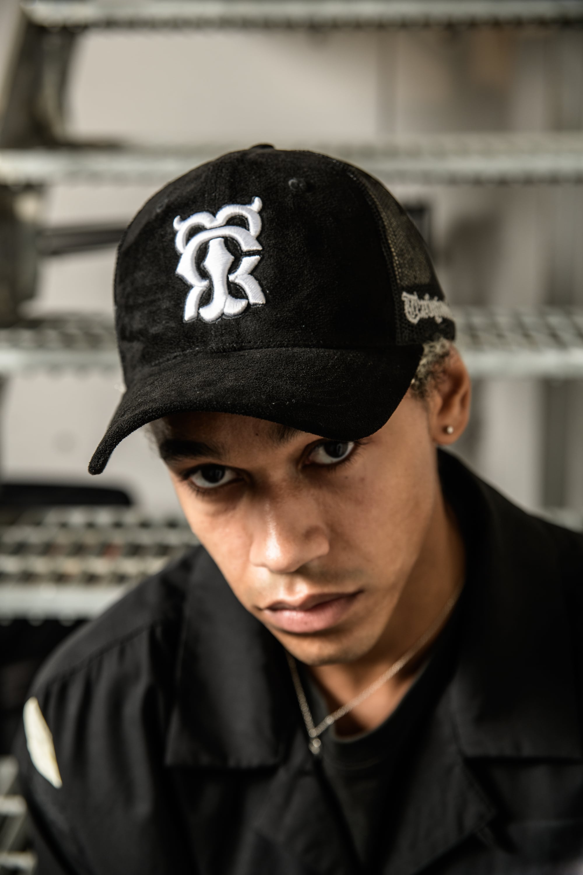 T.C.R MONOGRAM LOGO SUEDE TRUCKER CAP - BLACK / WHITE