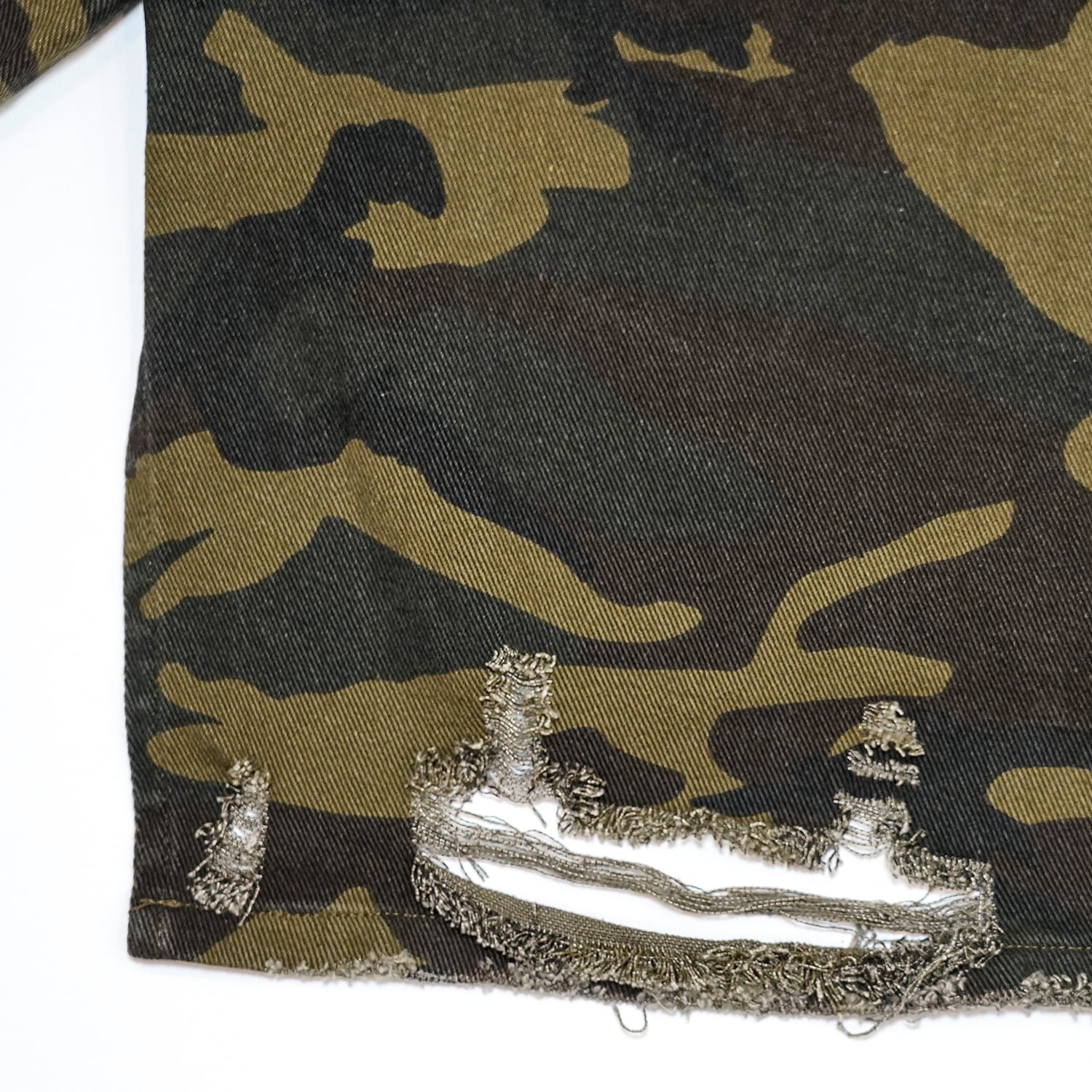 T.C.R DISTRESSED CAMO SHIRTS JACKET - CAMO