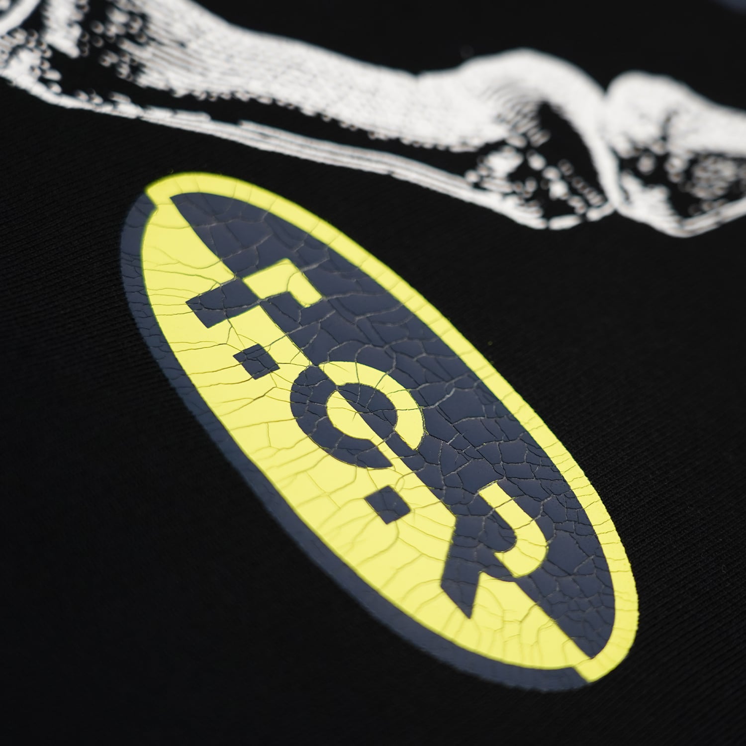 T.C.R IN MY HANDZ CREW NECK SWEAT SHIRT - BLACK