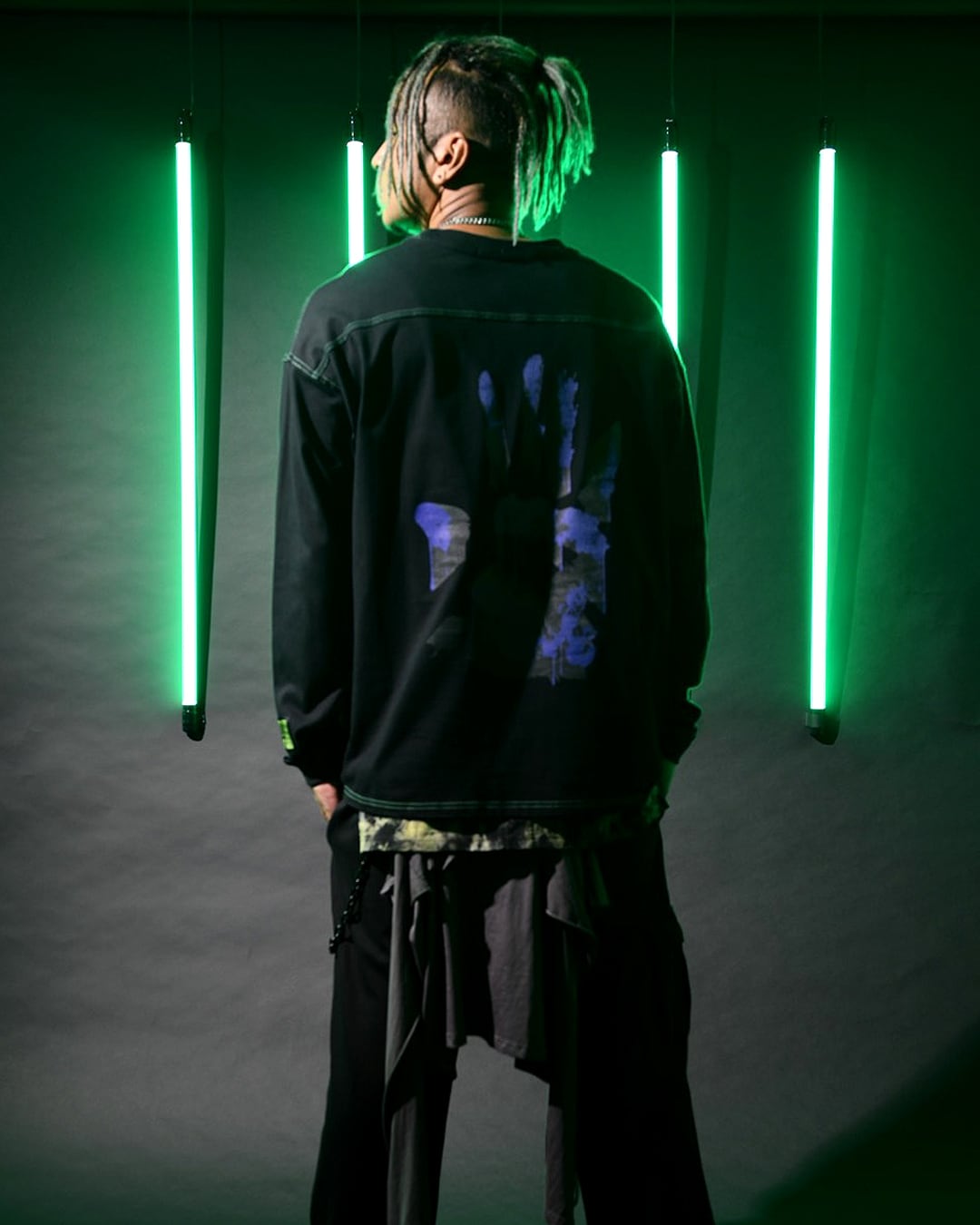 LIQUID OVERSIZED  L/S TEE - BLACK/GREEN