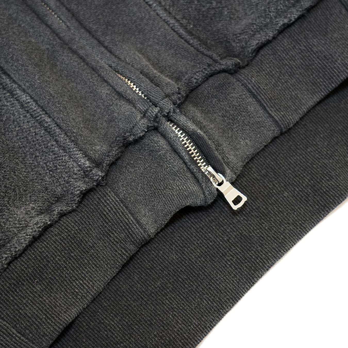 T.C.R DECONSTRUCTED WASHED ZIP-UP HOODIE - BLACK
