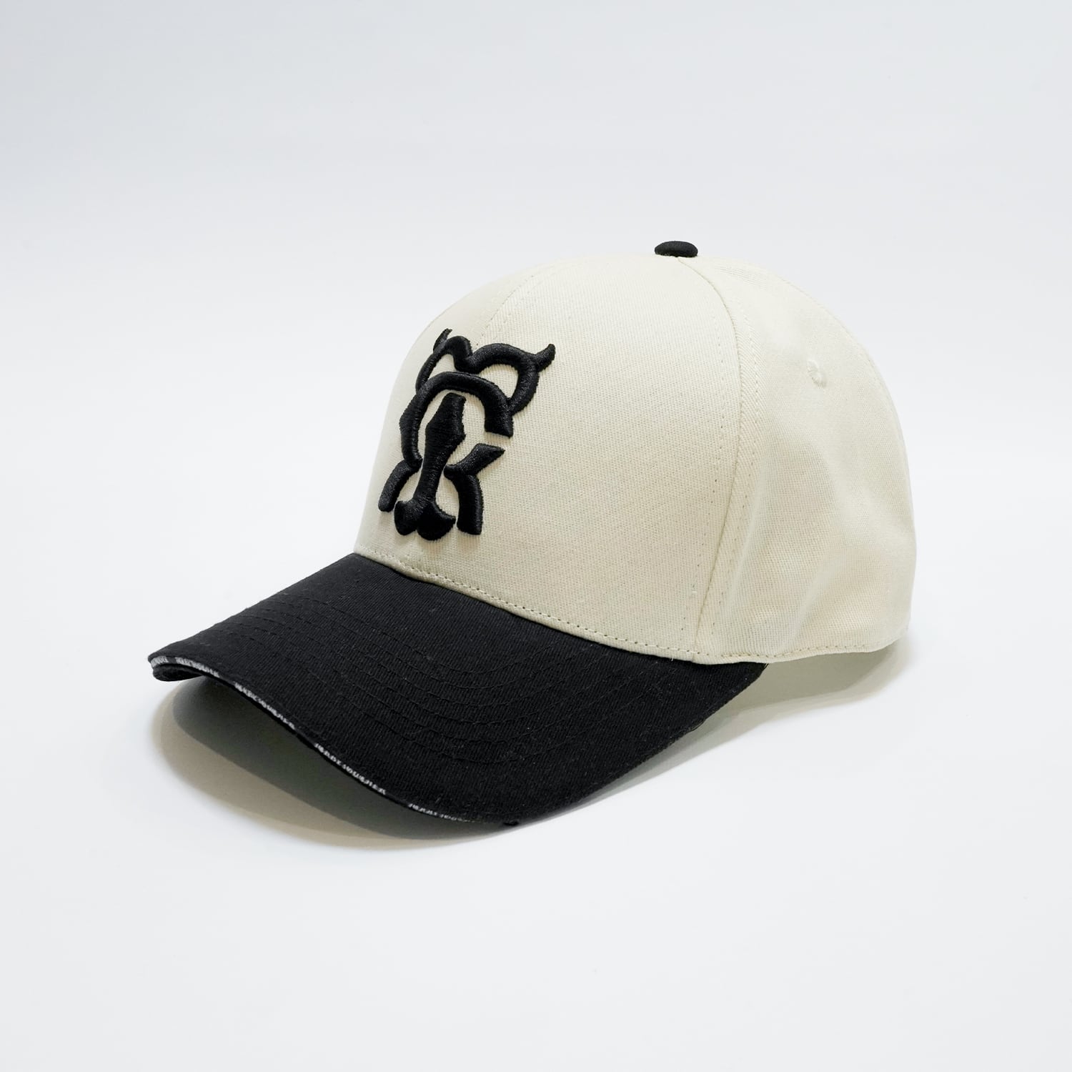 T.C.R MONOGRAM LOGO 6PANEL TRUCKER CAP - BEIGE / BLACK