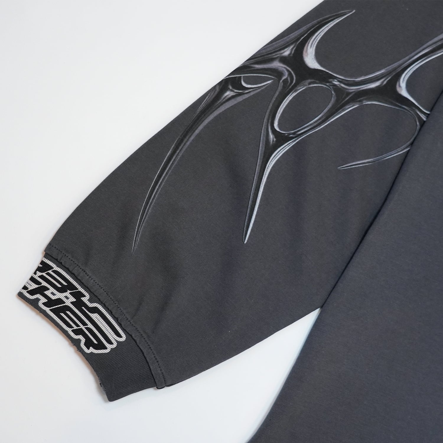 T.C.R CHROME ARMOR L/S TEE - BLACK