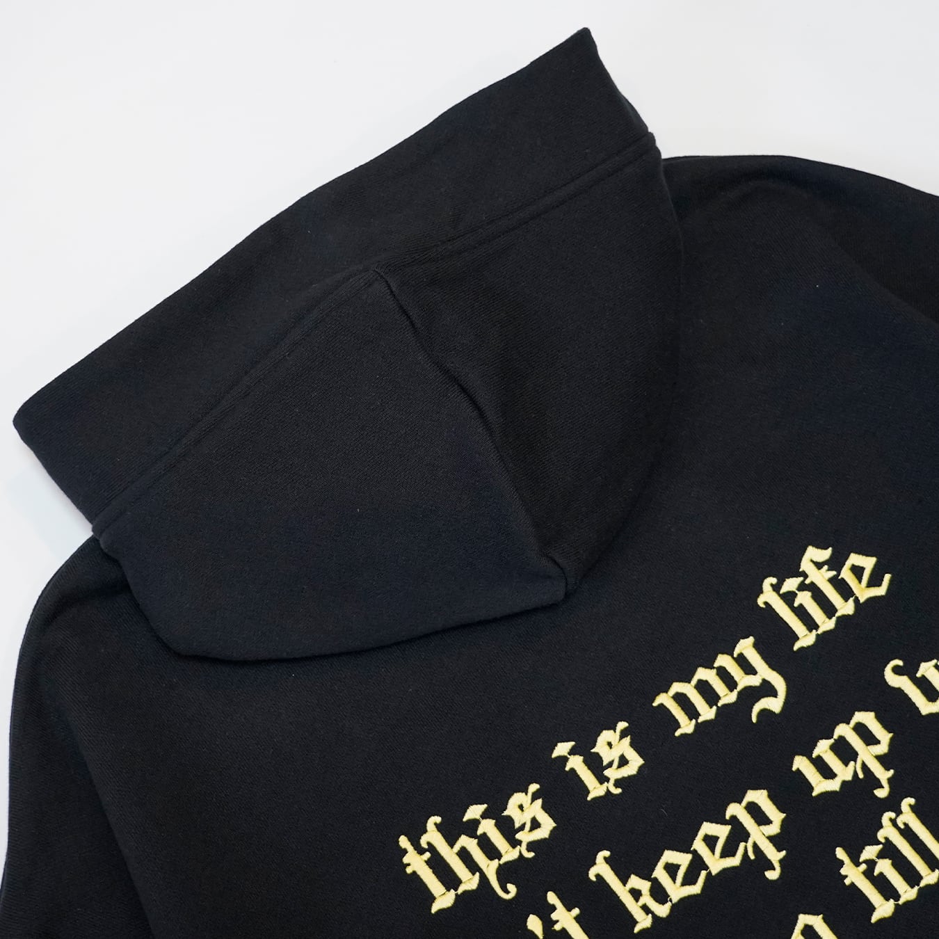 T.C.R NADIE ME PUEDE PARAR PULLOVER HOODIE - BLACK