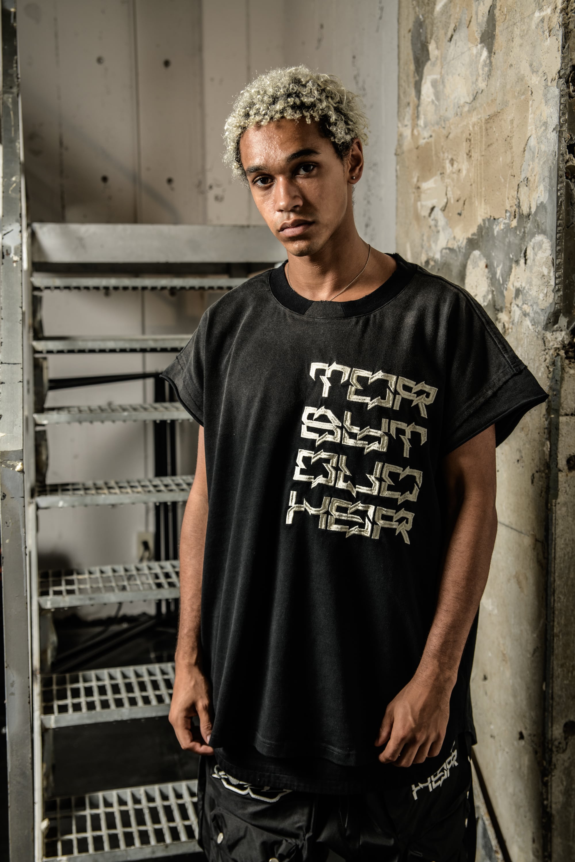 T.C.R RELAPSE FADE WASHED S/S TEE - BLACK