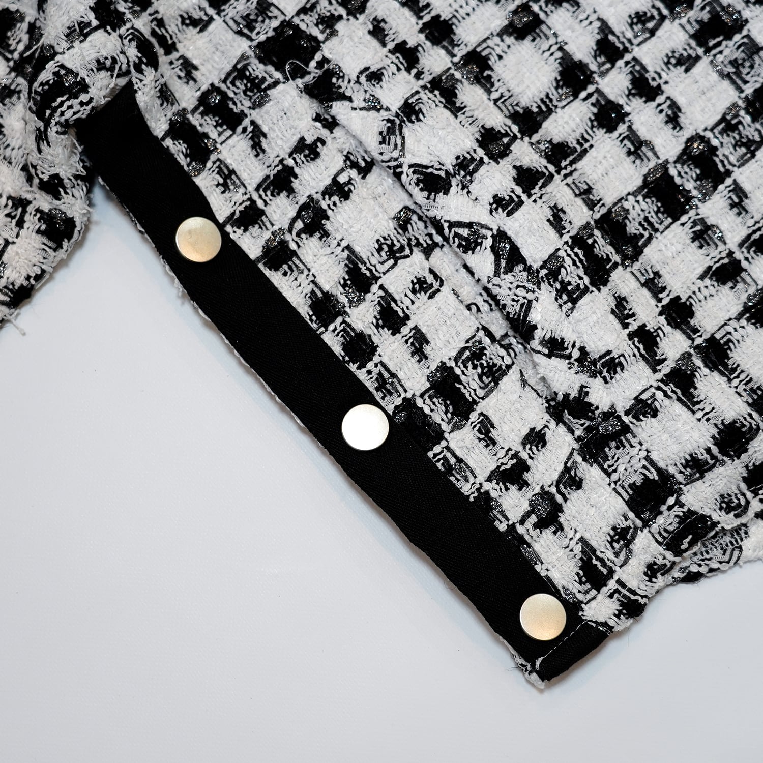 T.C.R MONOGRAM LOGO TWEED SHIRTS JACKET - BLACK / WHITE