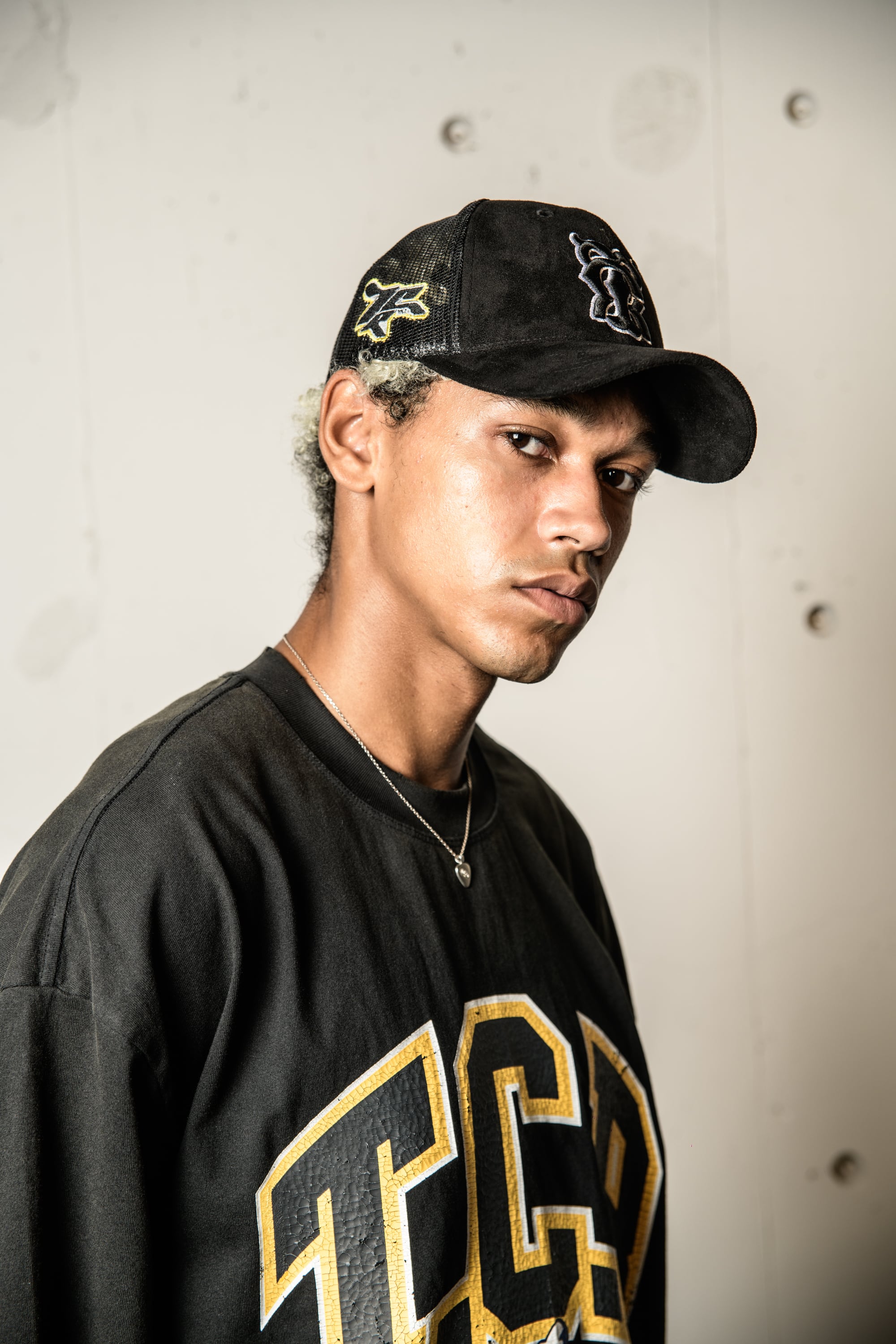 T.C.R MONOGRAM LOGO SUEDE TRUCKER CAP - BLACK