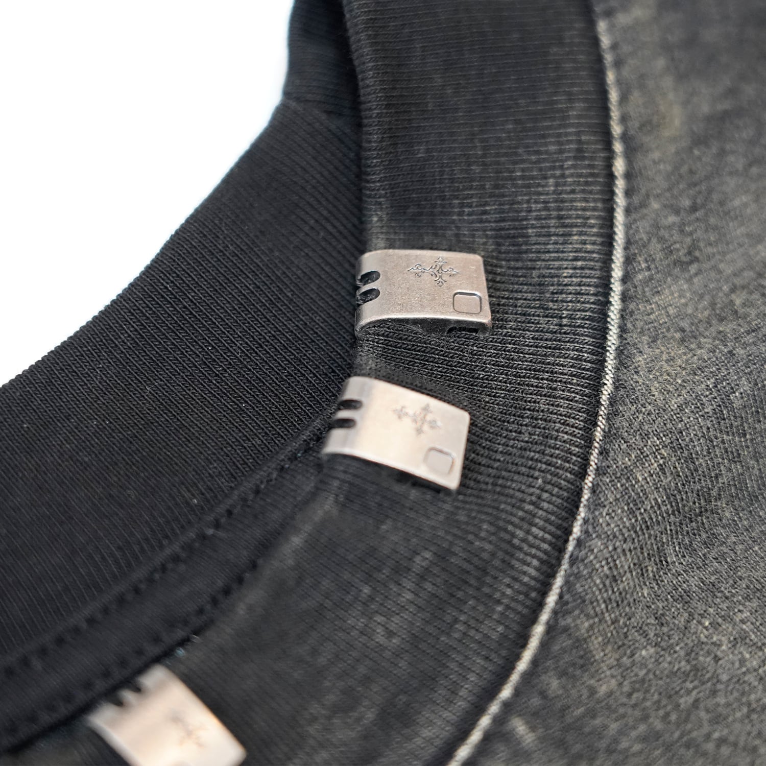 T.C.R ACID CIRCLE S/S TEE - BLACK