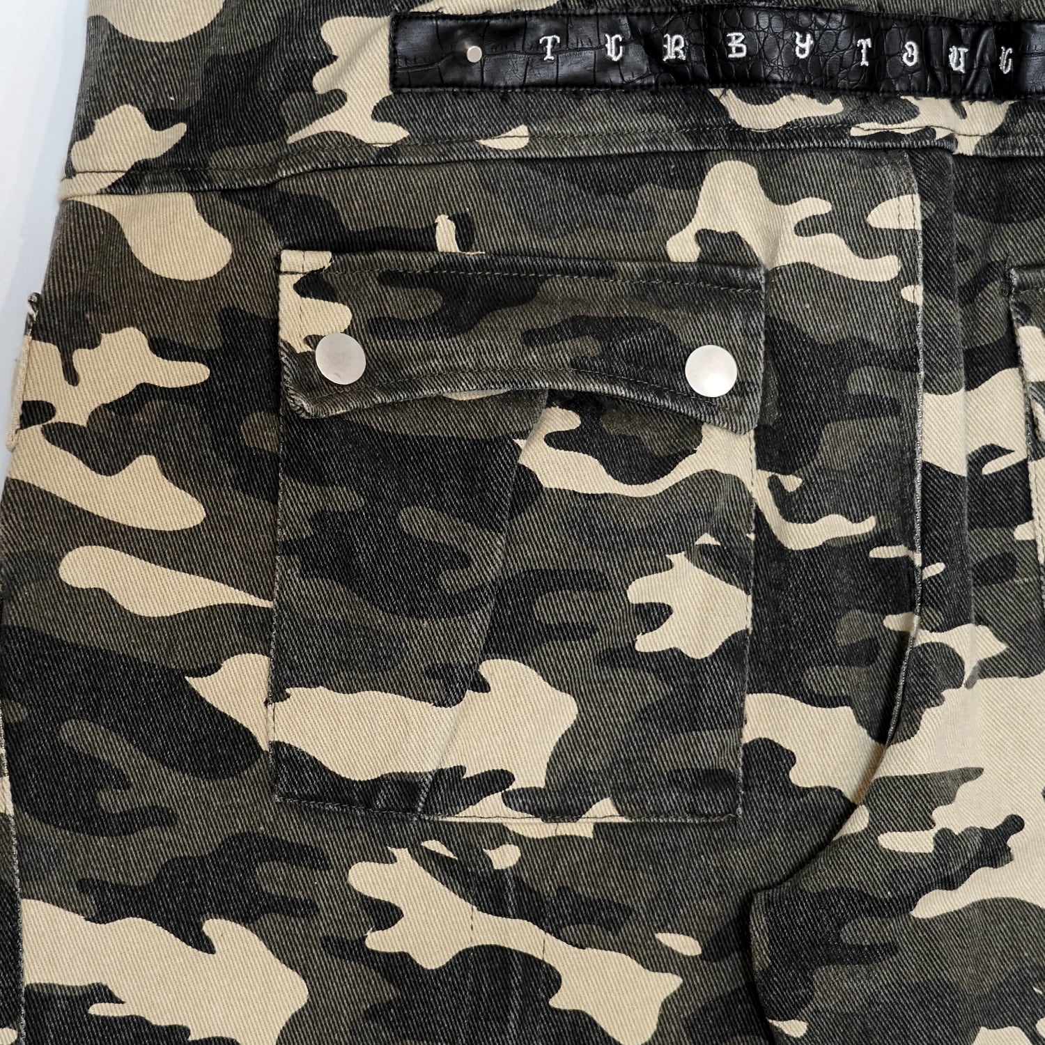 T.C.R NUOVA VISIONE BAGGY CARGO PANTS - CAMO